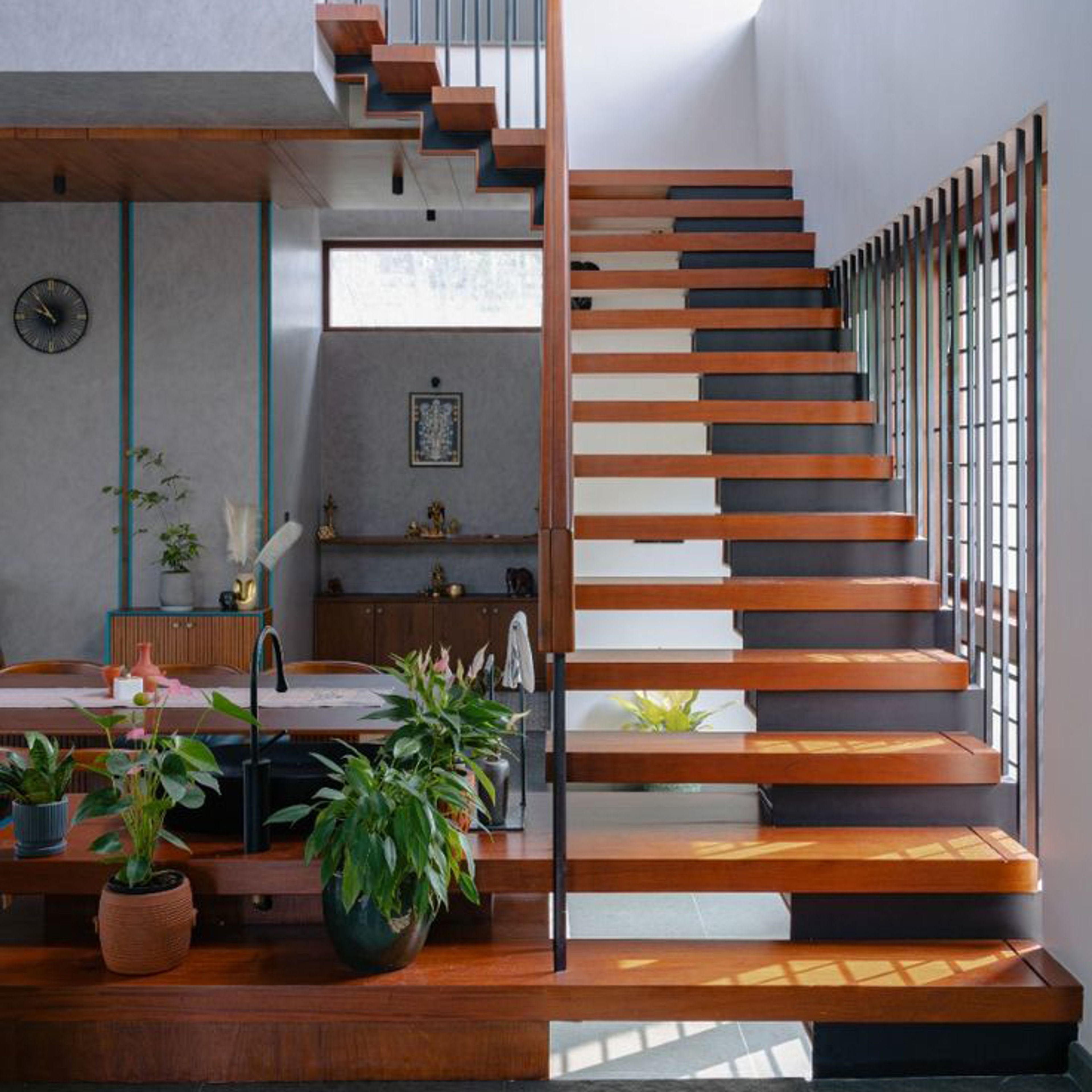Sleek and Stylish Contemporary Straight Staircase Design