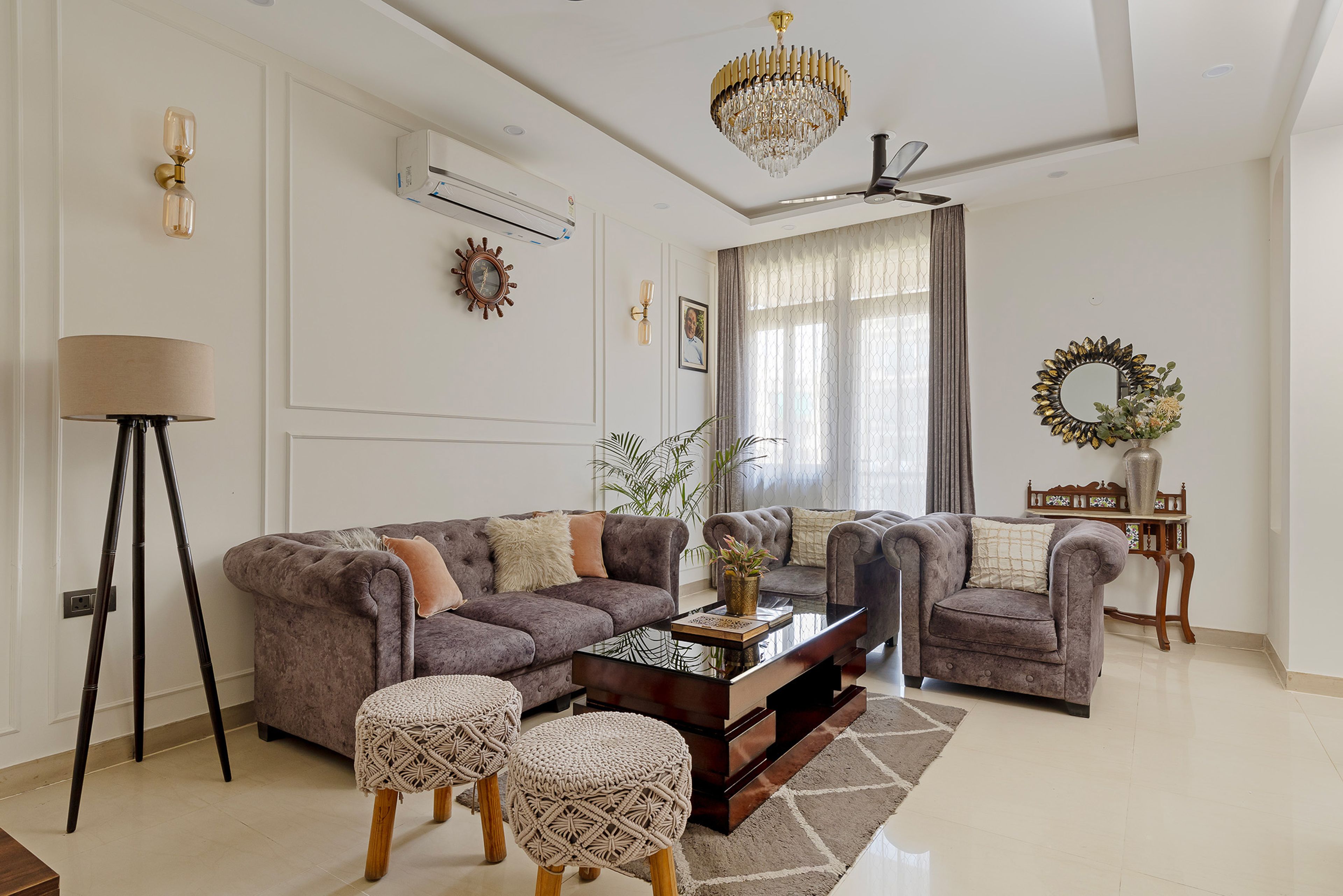 Modern Rectangle Single Layered False Ceiling Design with Chandelier and Cove Lighting