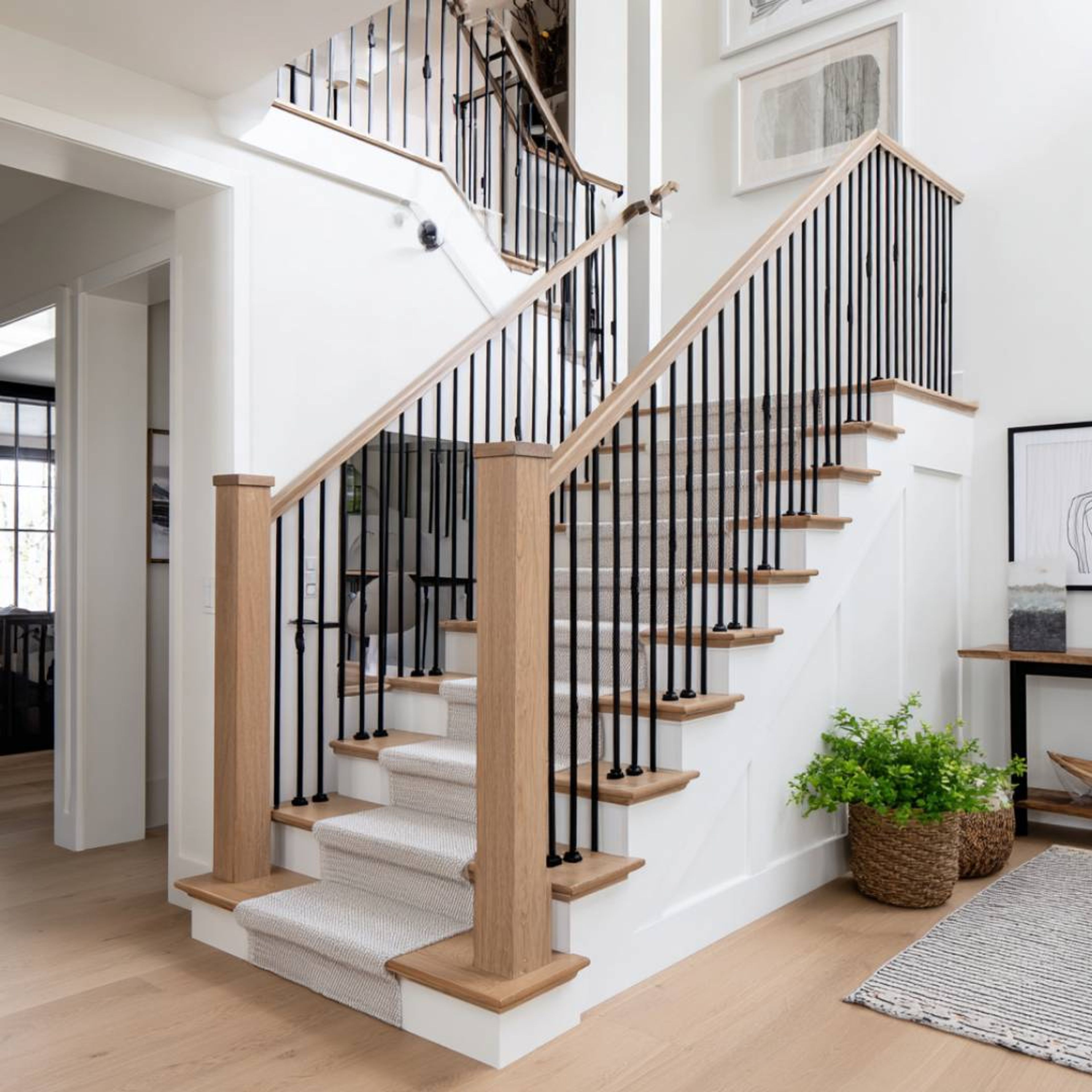 Modern Straight Staircase Design With Wood Treads and Metal Railings
