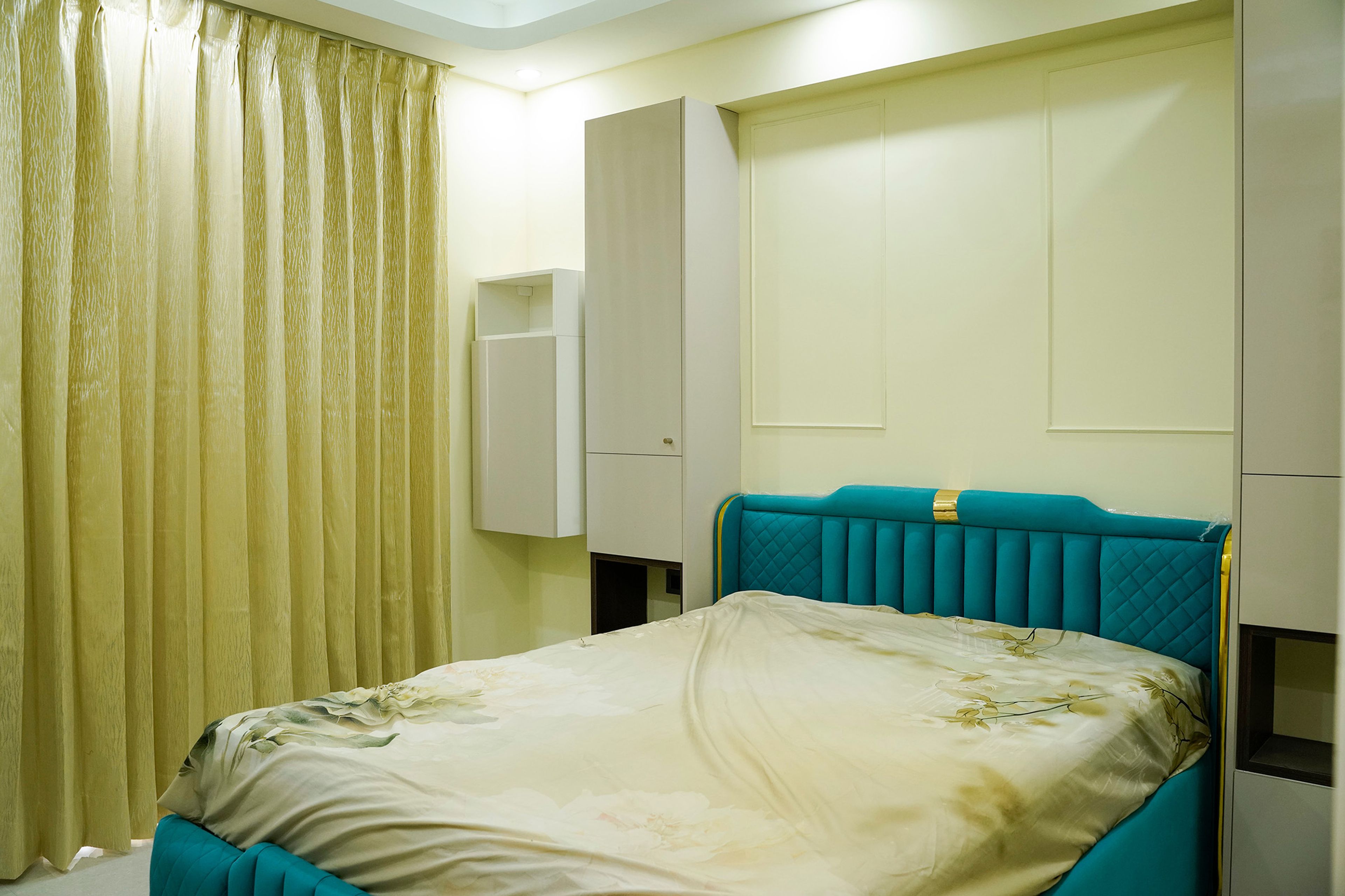 Master Bedroom Design With Space-Saving Wardrobes and Vertical Cabinets