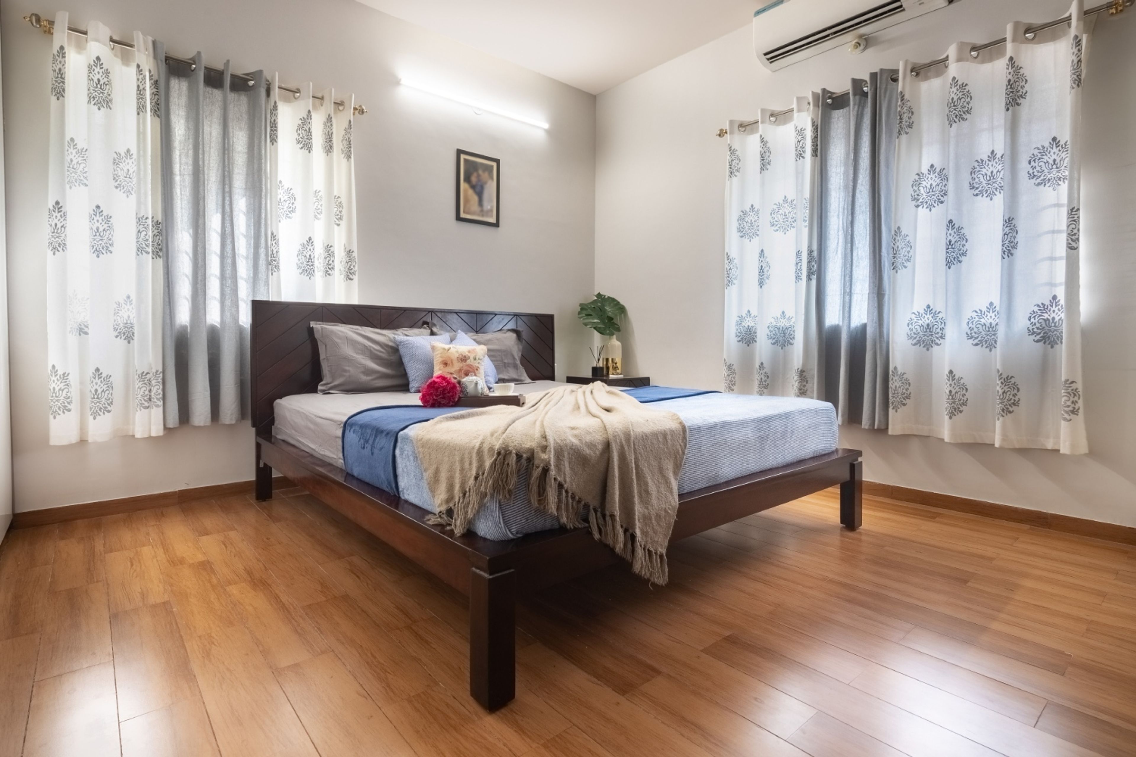 Wood Flooring Design For Modern Bedrooms - Livspace