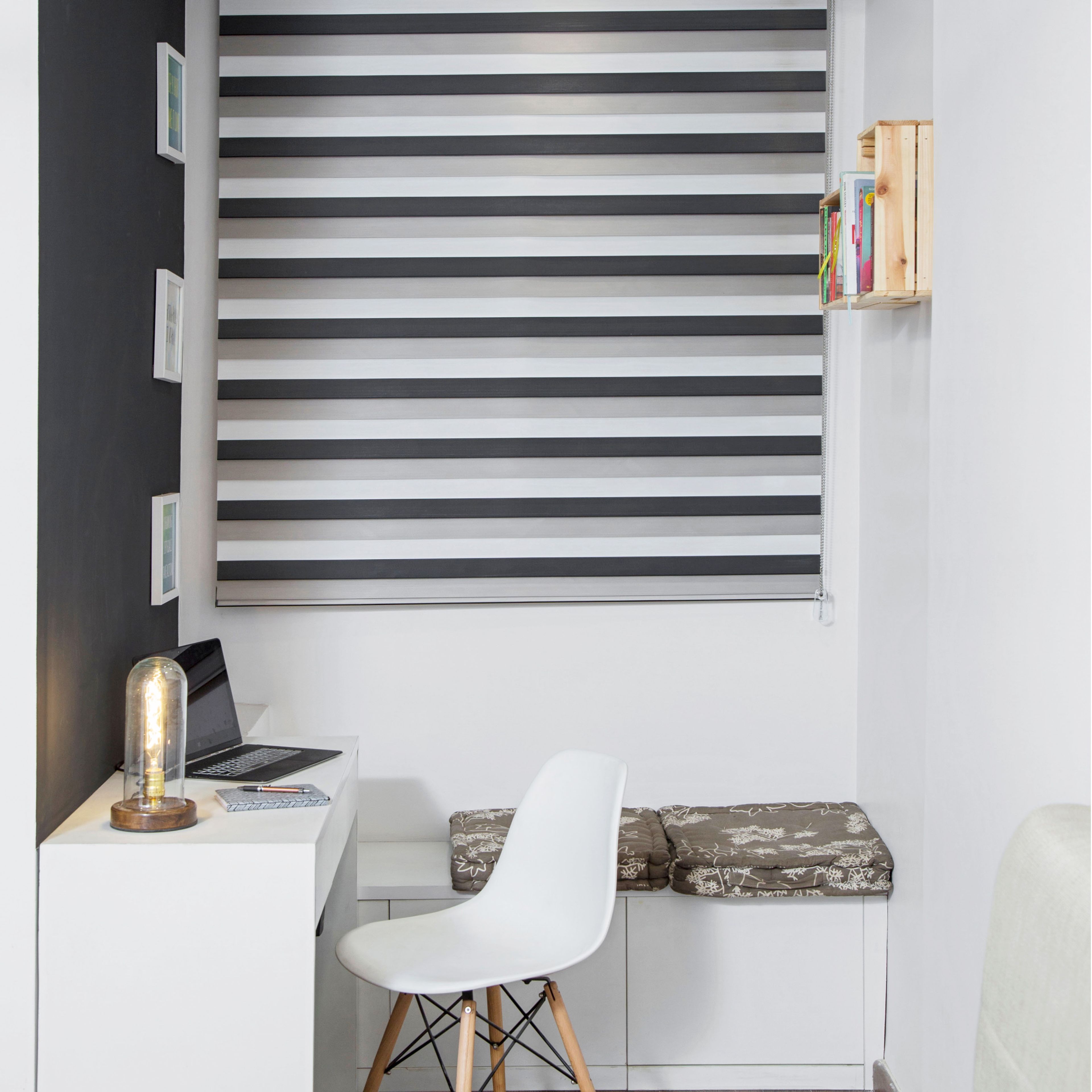 Modern Home Office Design With Frosty White Study Table And Chair