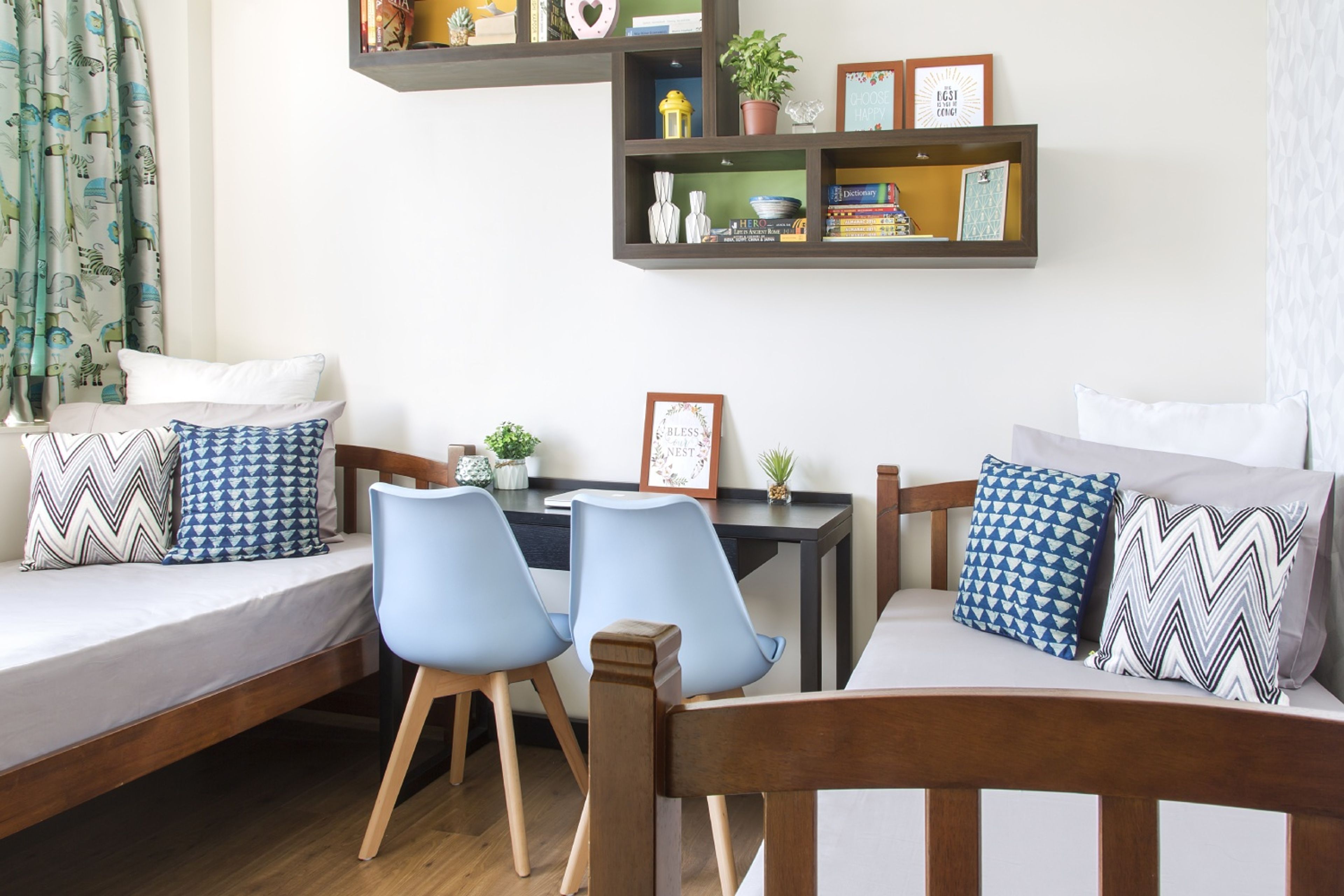 Traditional Kids Room Design With A Wooden Single Bed