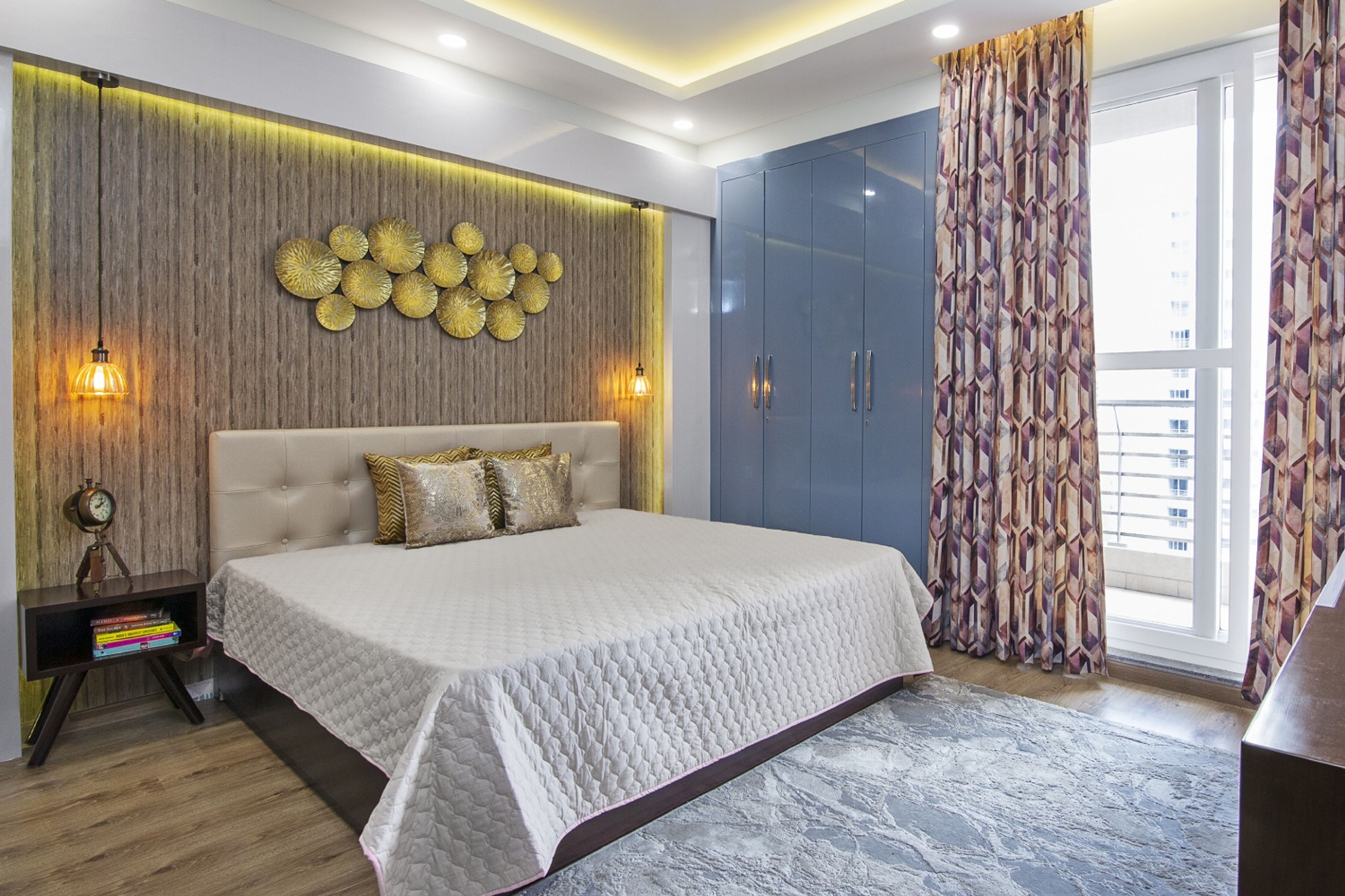 Brown Wallpaper Design With A Wooden Finish - Livspace