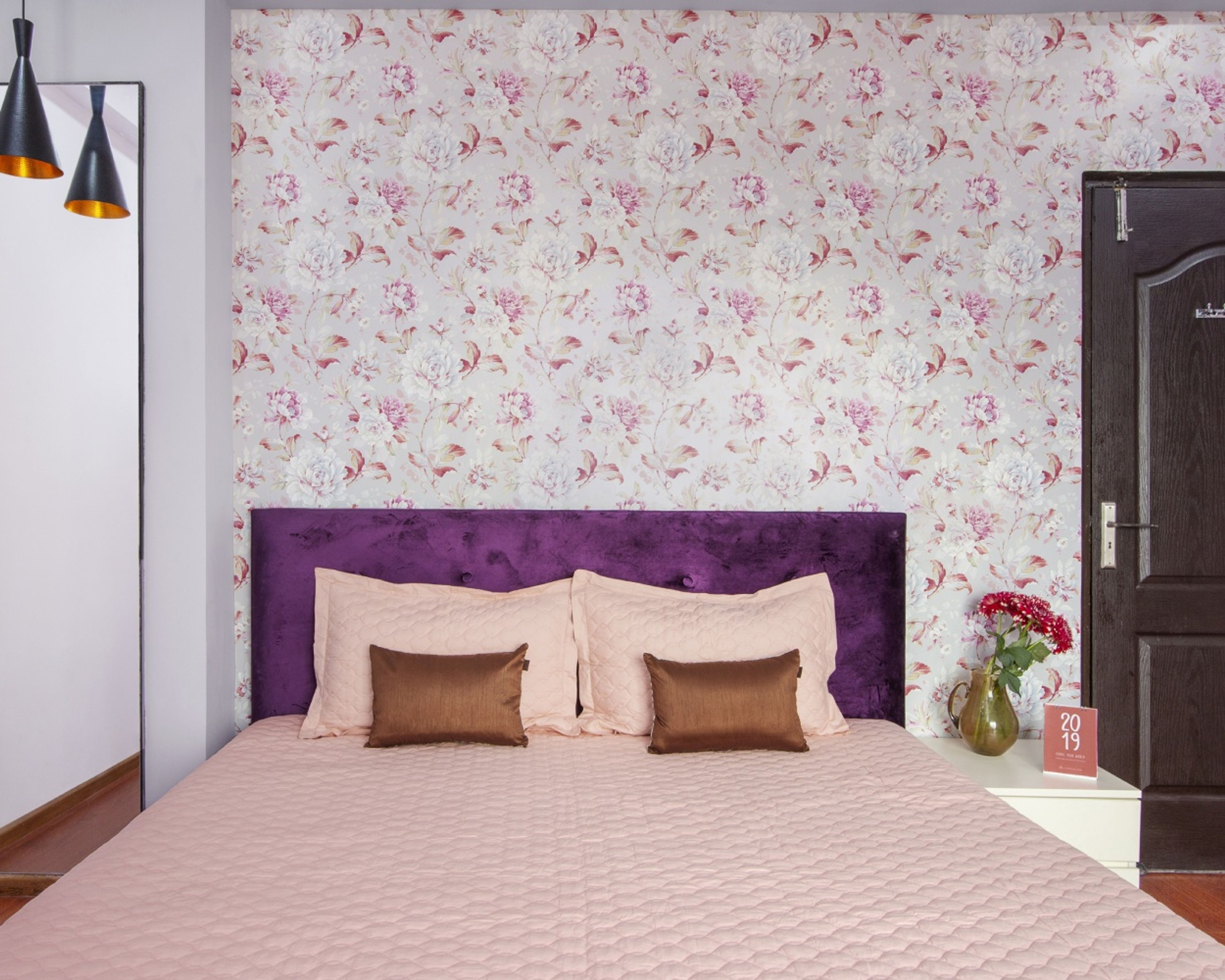 White And Rose Floral Wallpaper Design - Livspace
