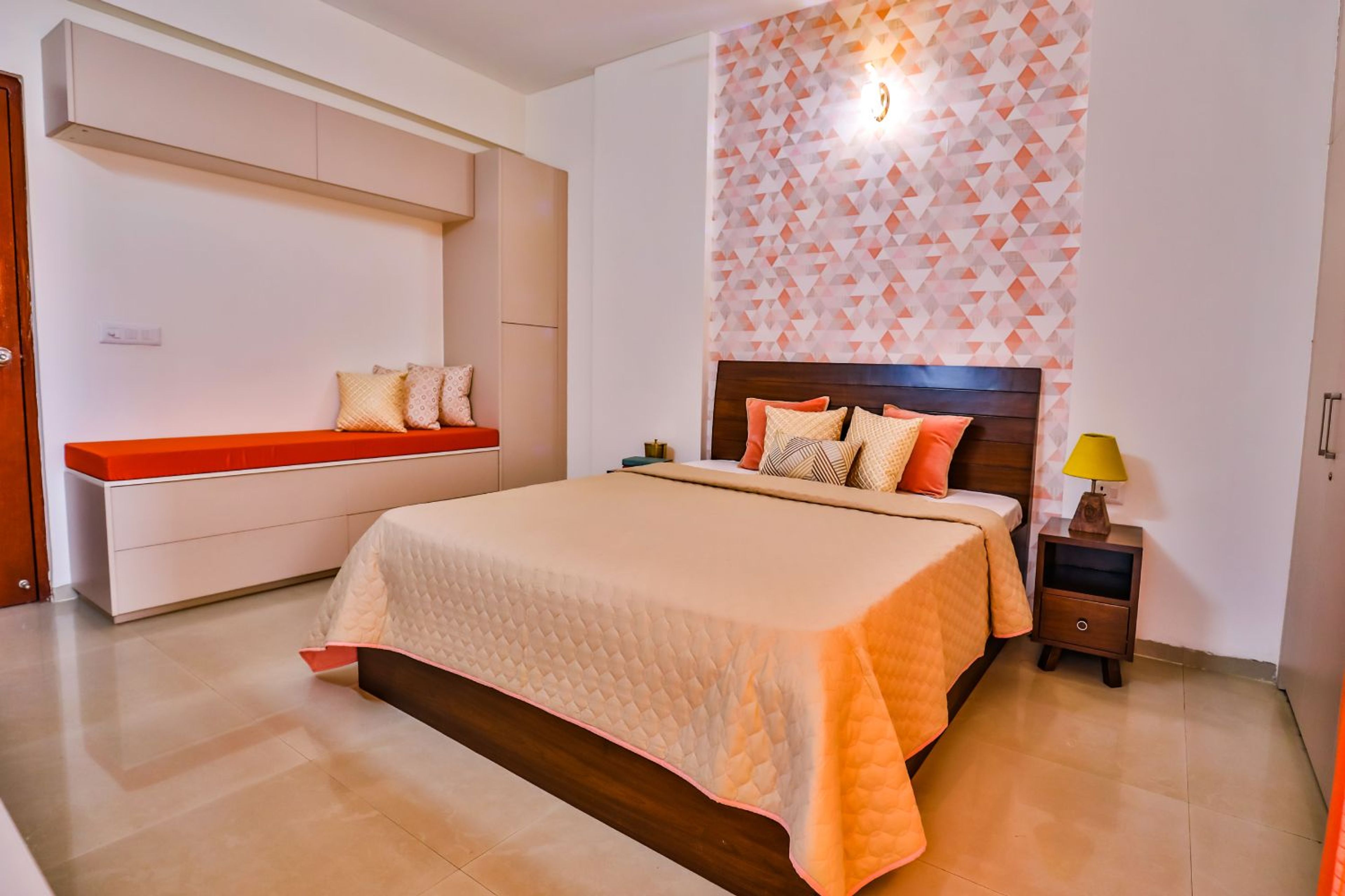 Kids Bedroom Design with Patterned Wallpaper