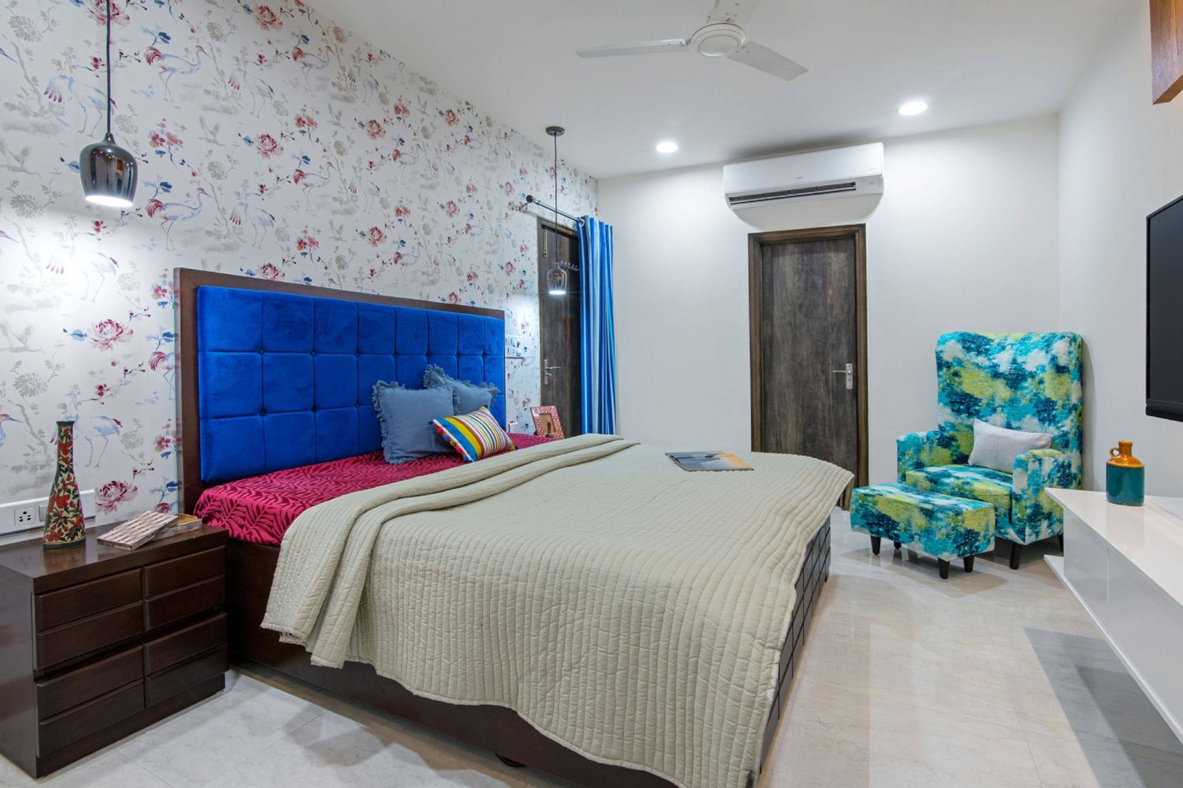 Master Bedroom Design with Flower Pattern Wallpaper