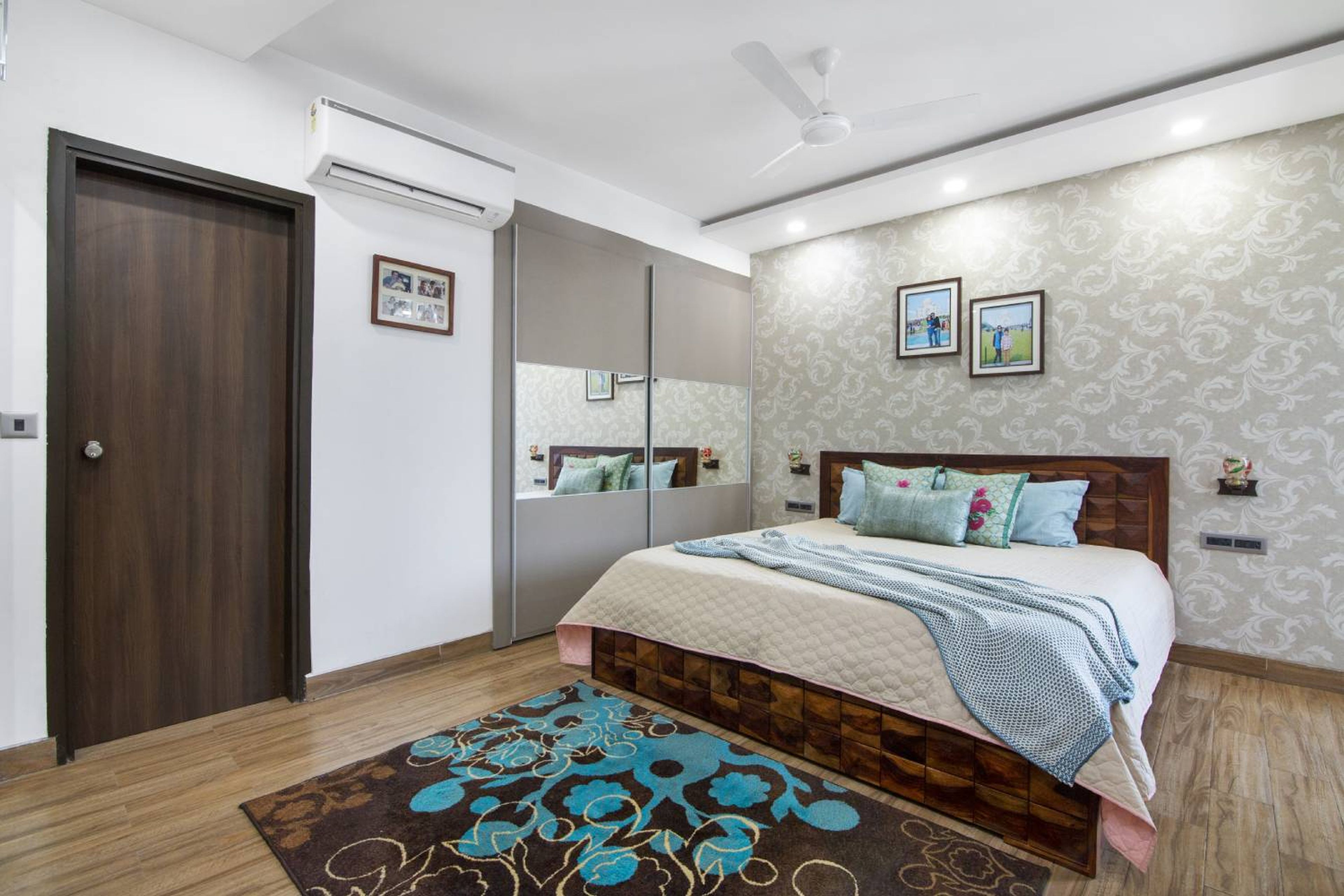 Master Bedroom Design with Grey Patterned Wallpaper