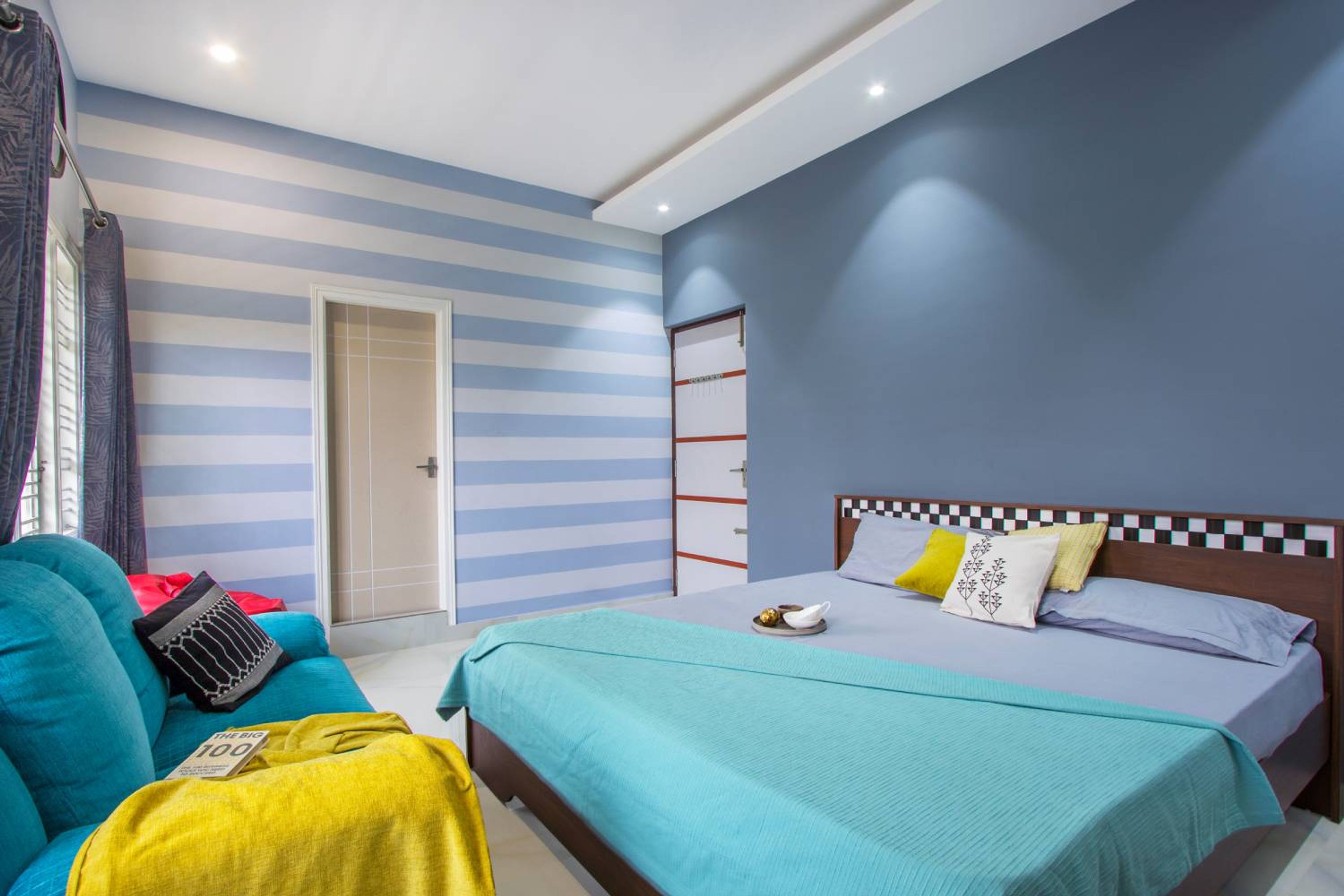 Master Bedroom Design with Blue Striped Wallpaper