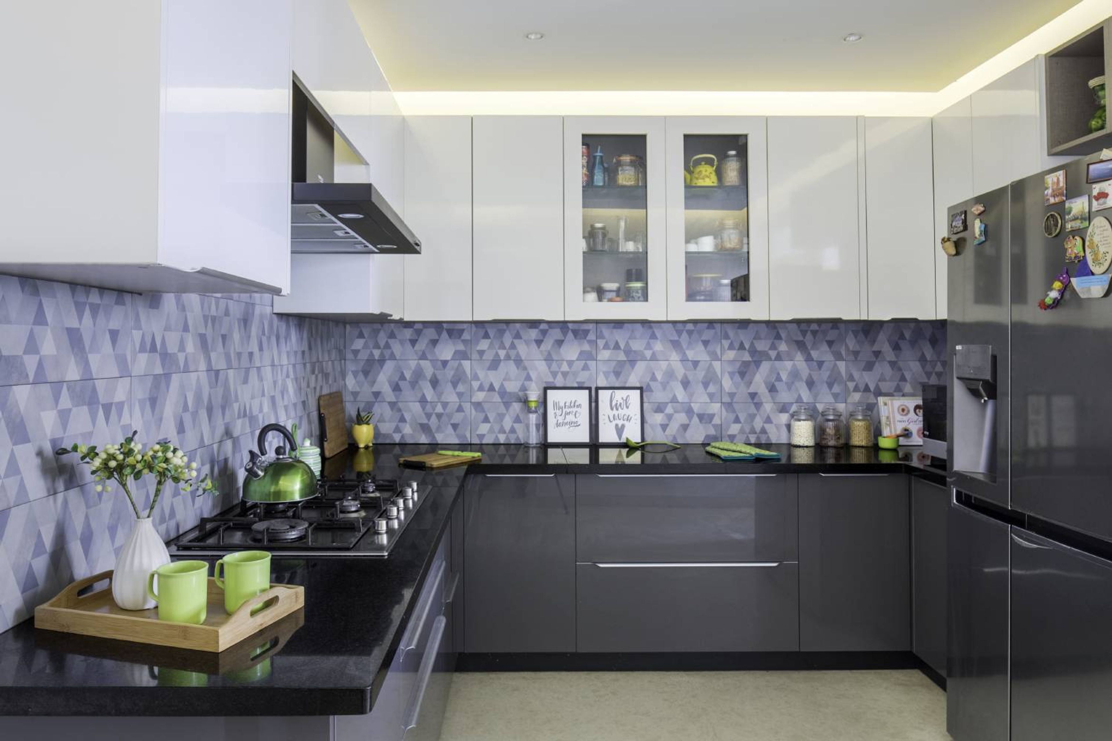3BHK Modern Flat Design with U-Shaped Kitchen and Walk-In Wardrobe