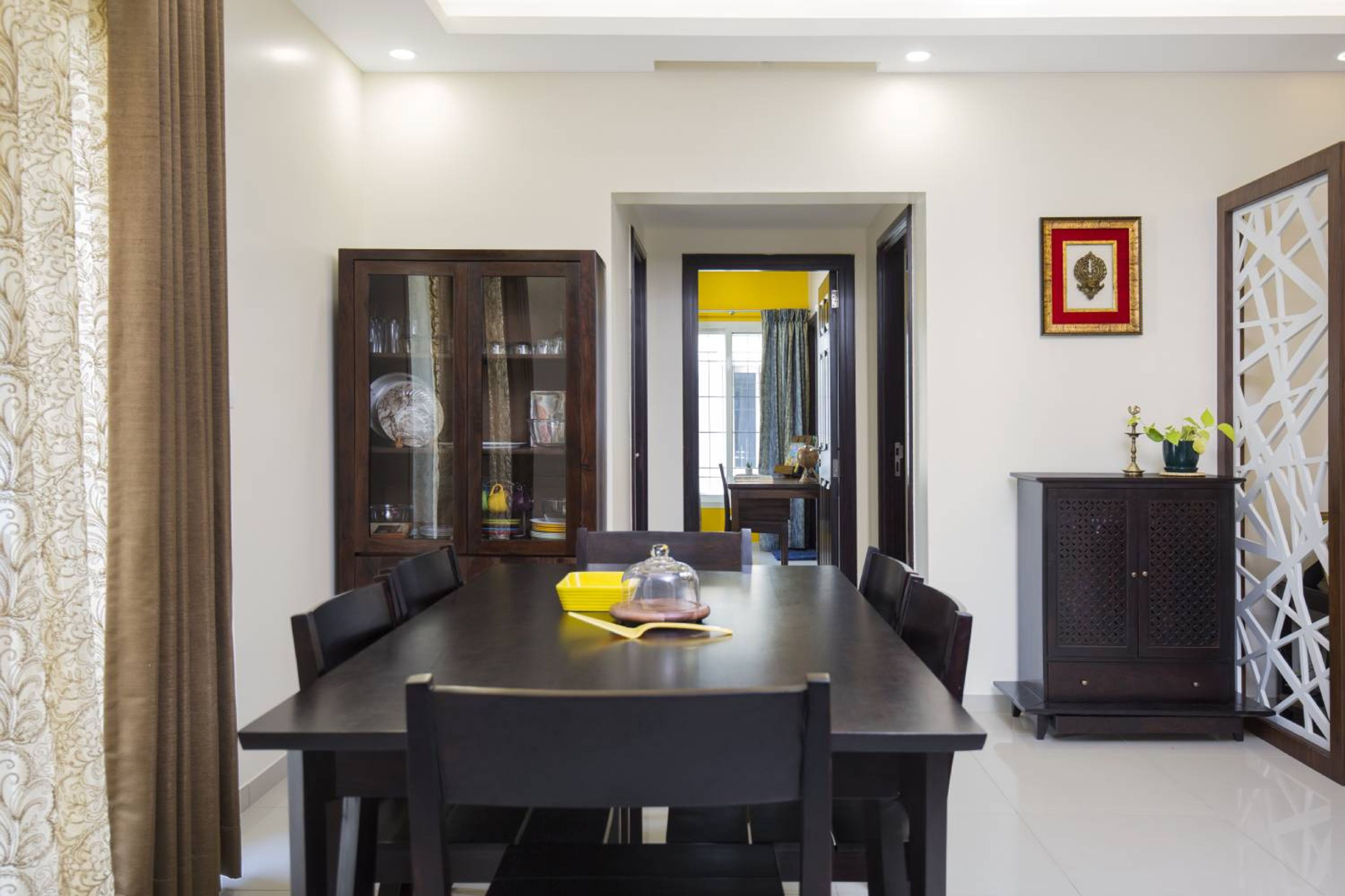 6-Seater Wooden Dining Room Design