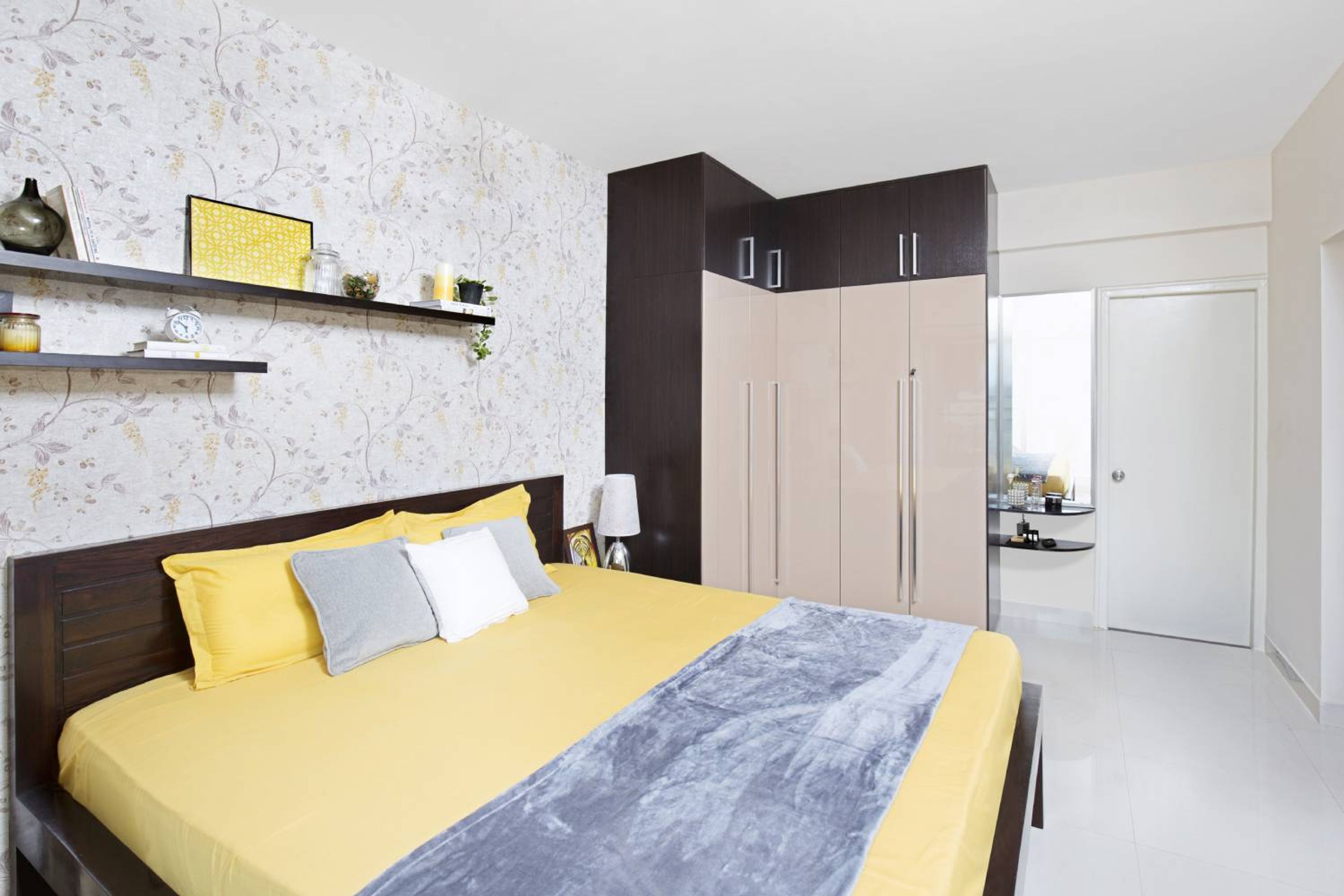 Master Bedroom Design with 4-Door L-Shaped Wardrobe