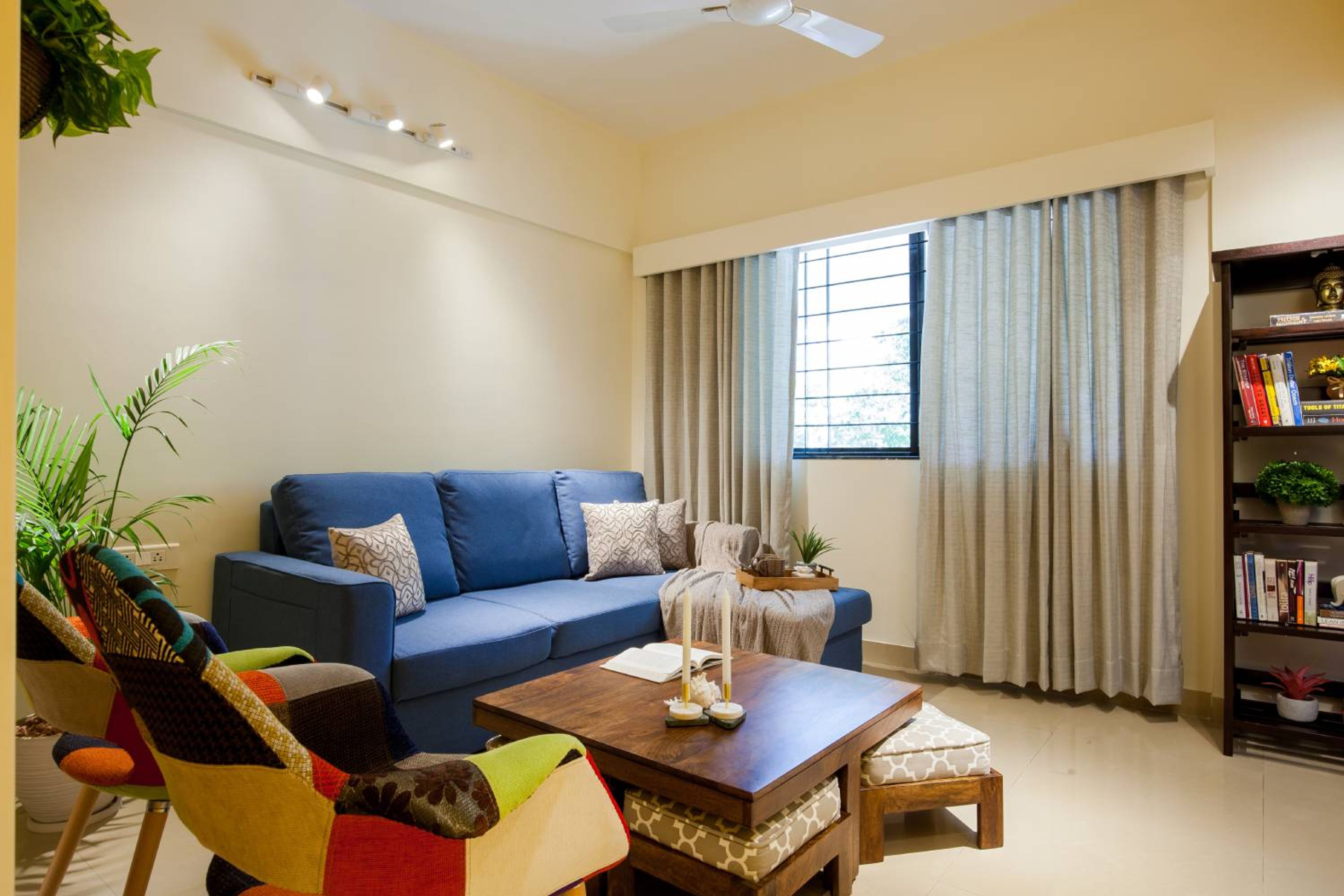 Living Room Design with Bookshelf