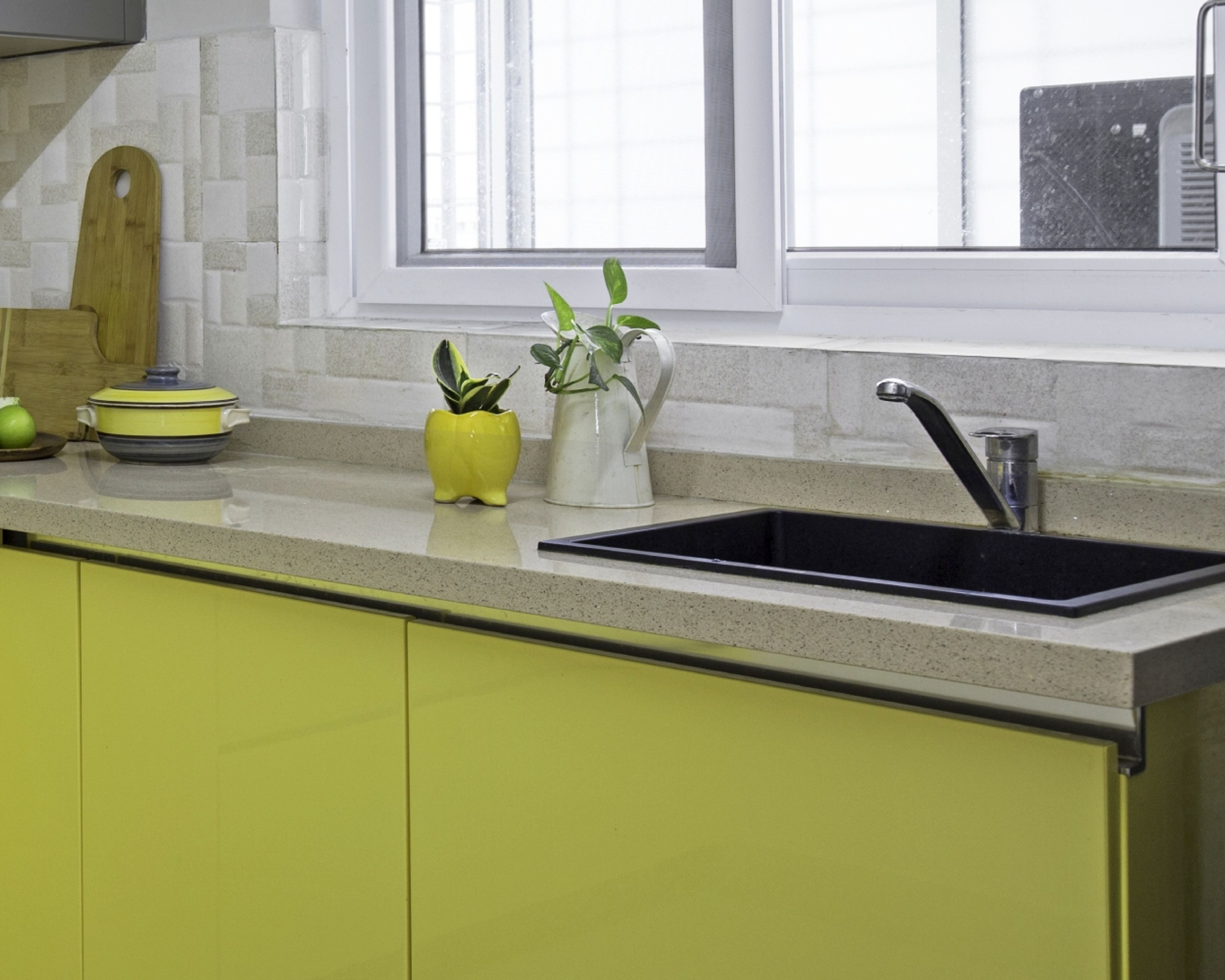 Modern Top Mount Black Quartz Basin Wash With Grey Countertop