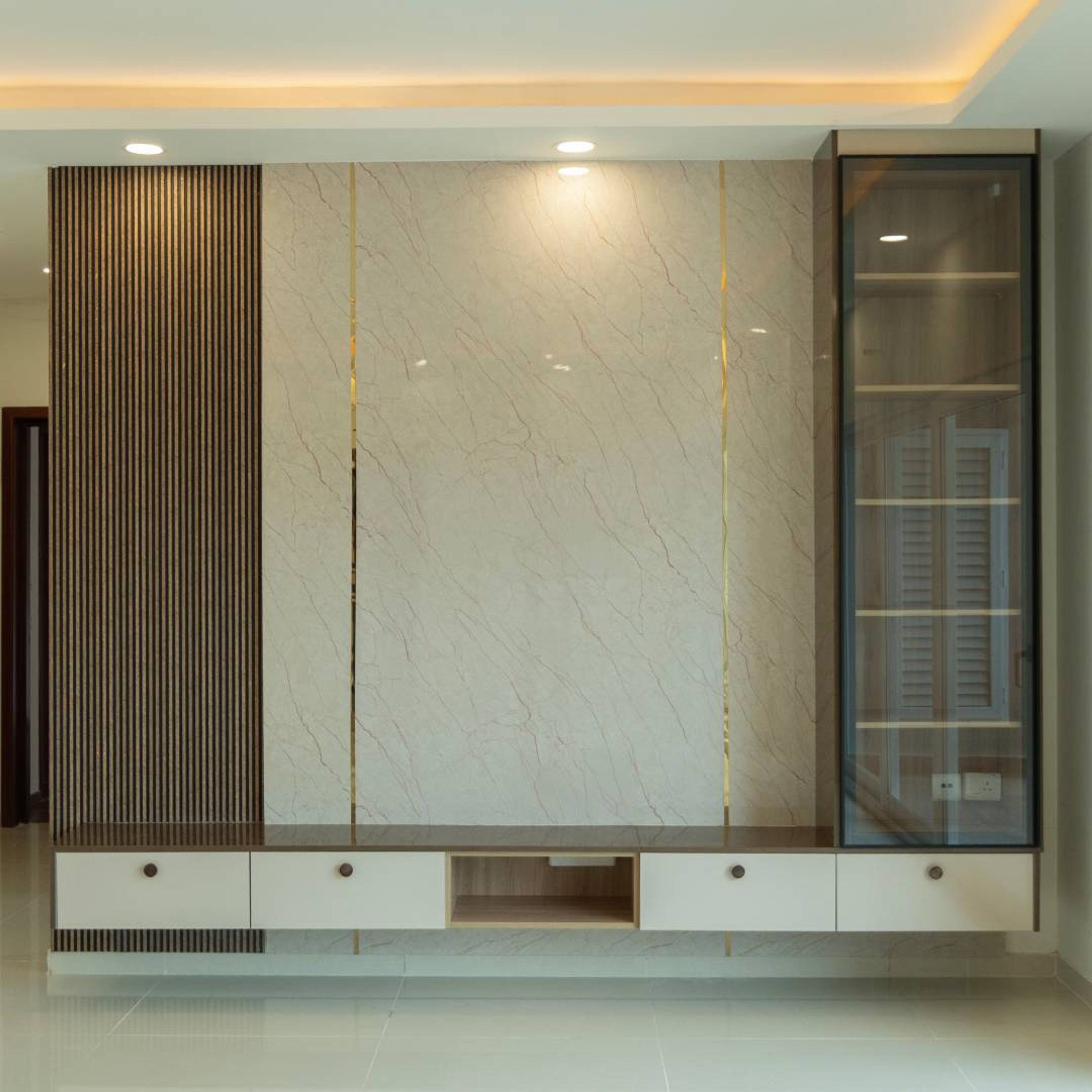 Contemporary White TV Unit Design with Glass Cabinet and Vertical Slats