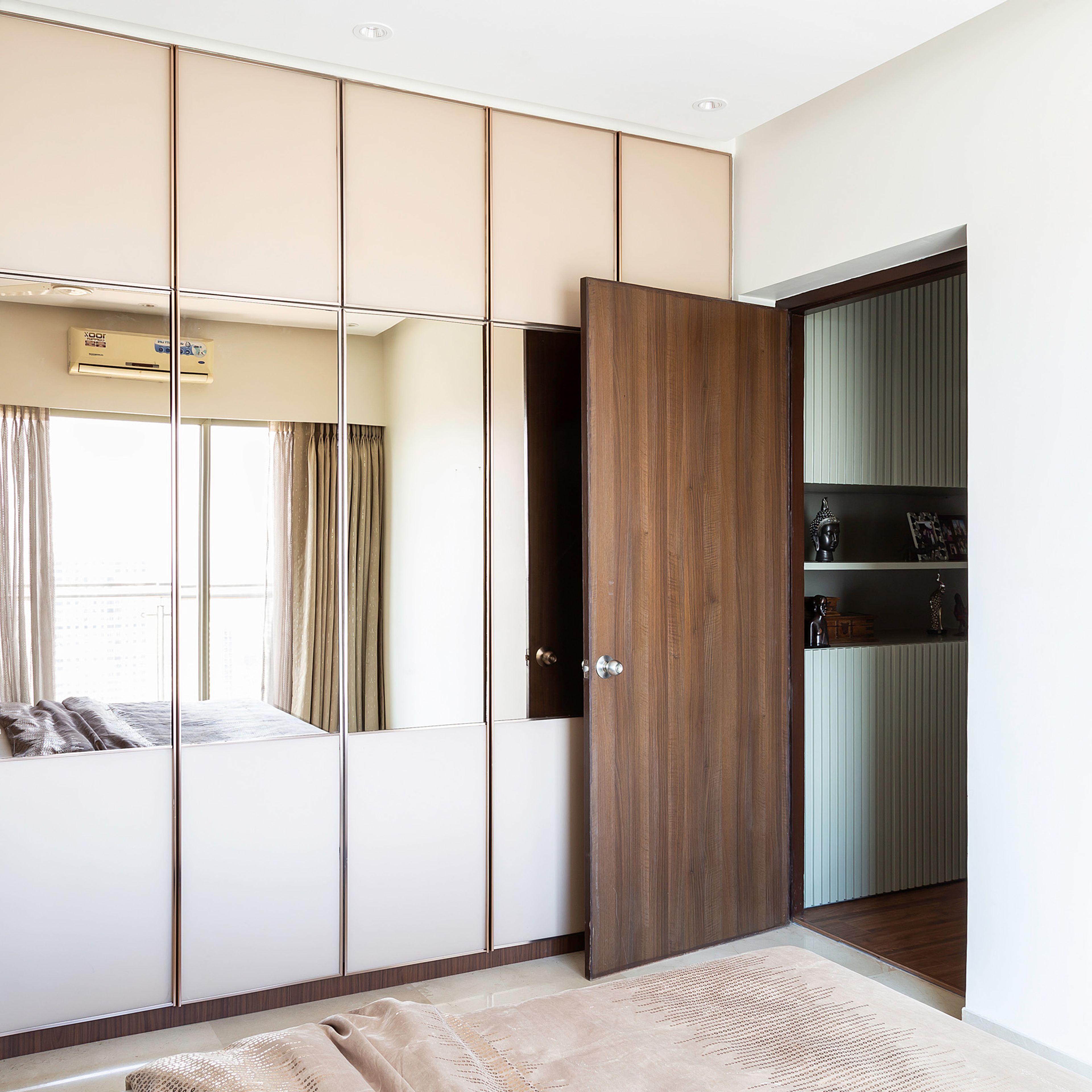 Beige Mirrored Sliding Wardrobe Design - Livspace