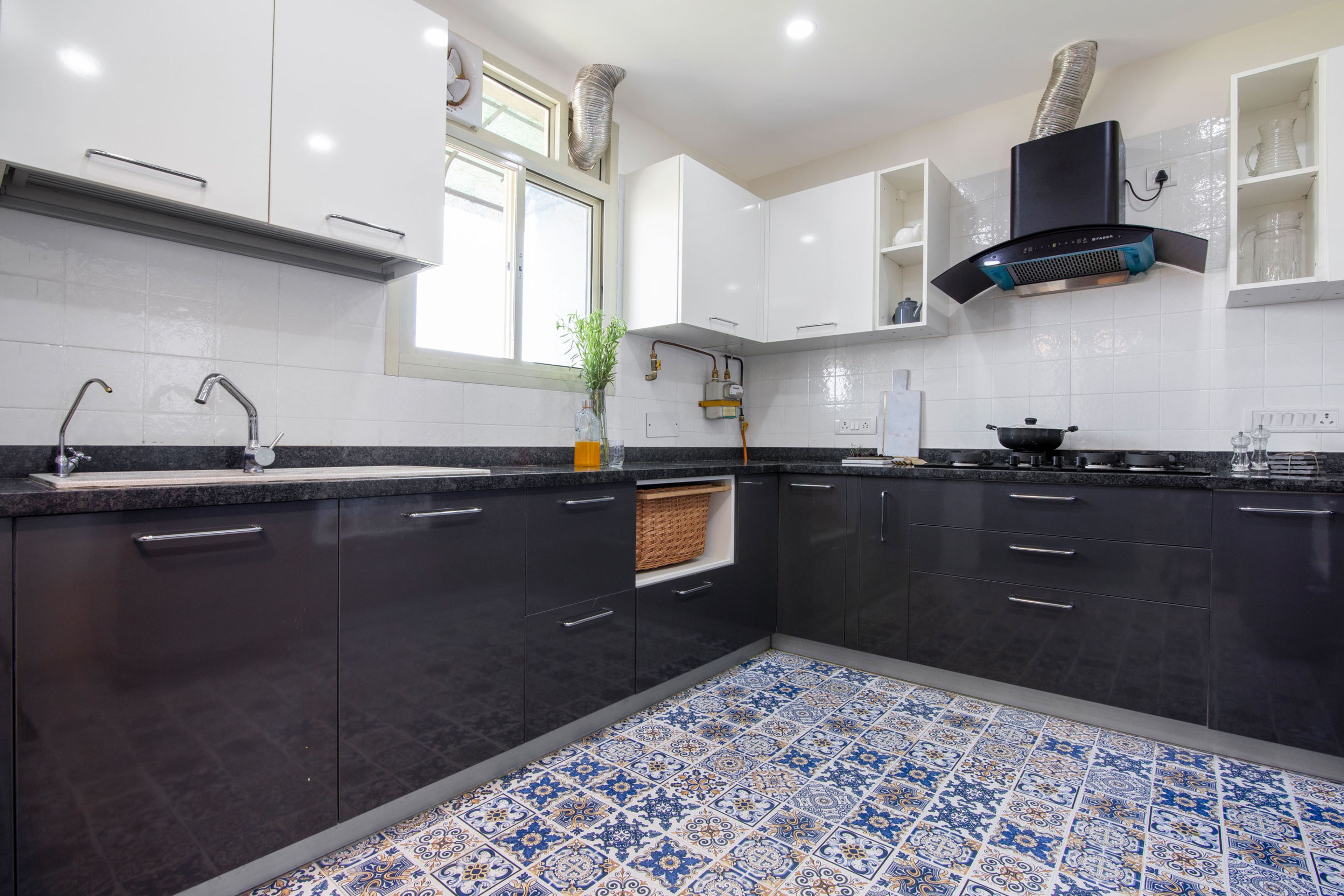 Dwarka Contemporary 3-BHK Flat - Livspace