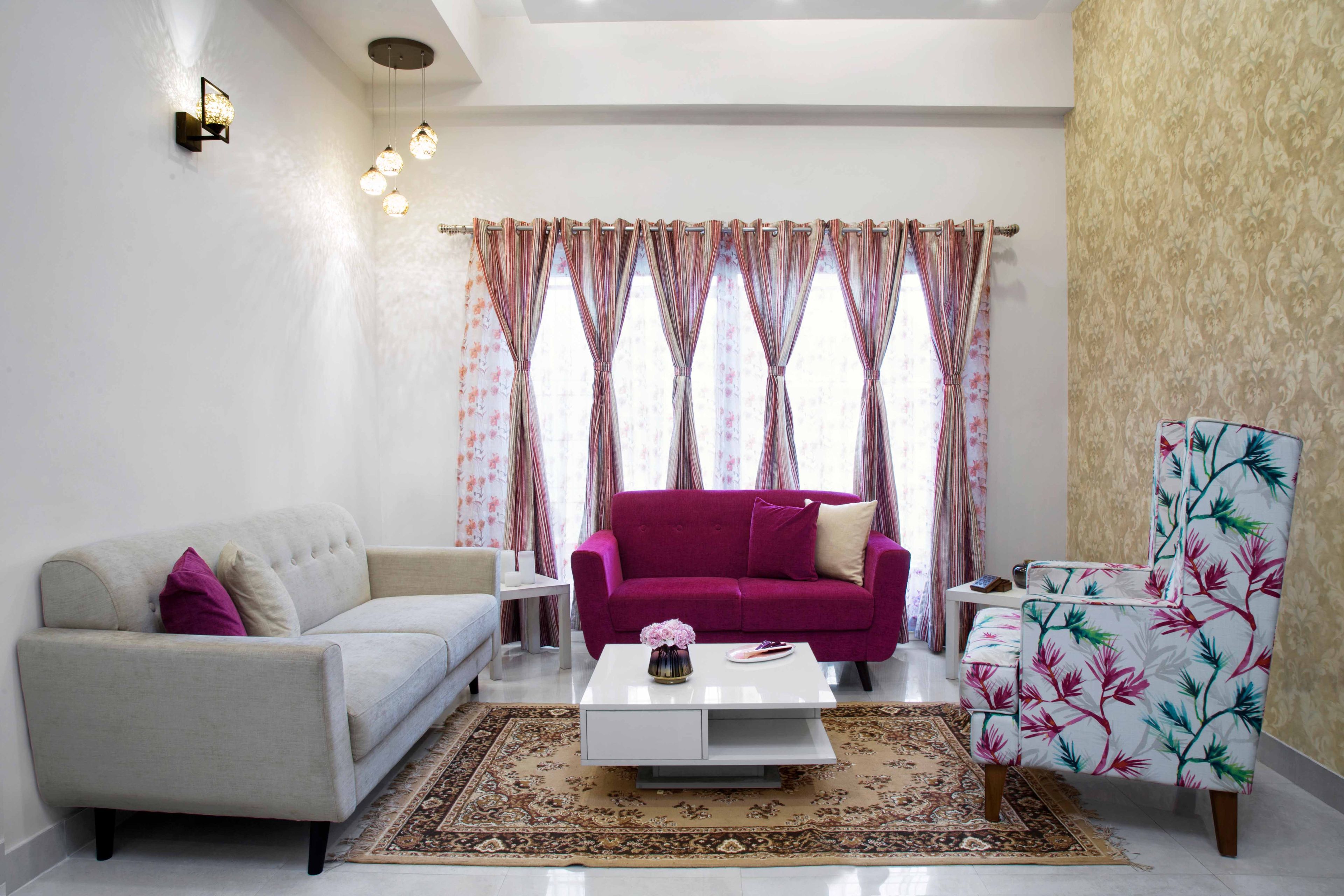 Contemporary 3-BHK Flat In Noida With Straight Kitchen