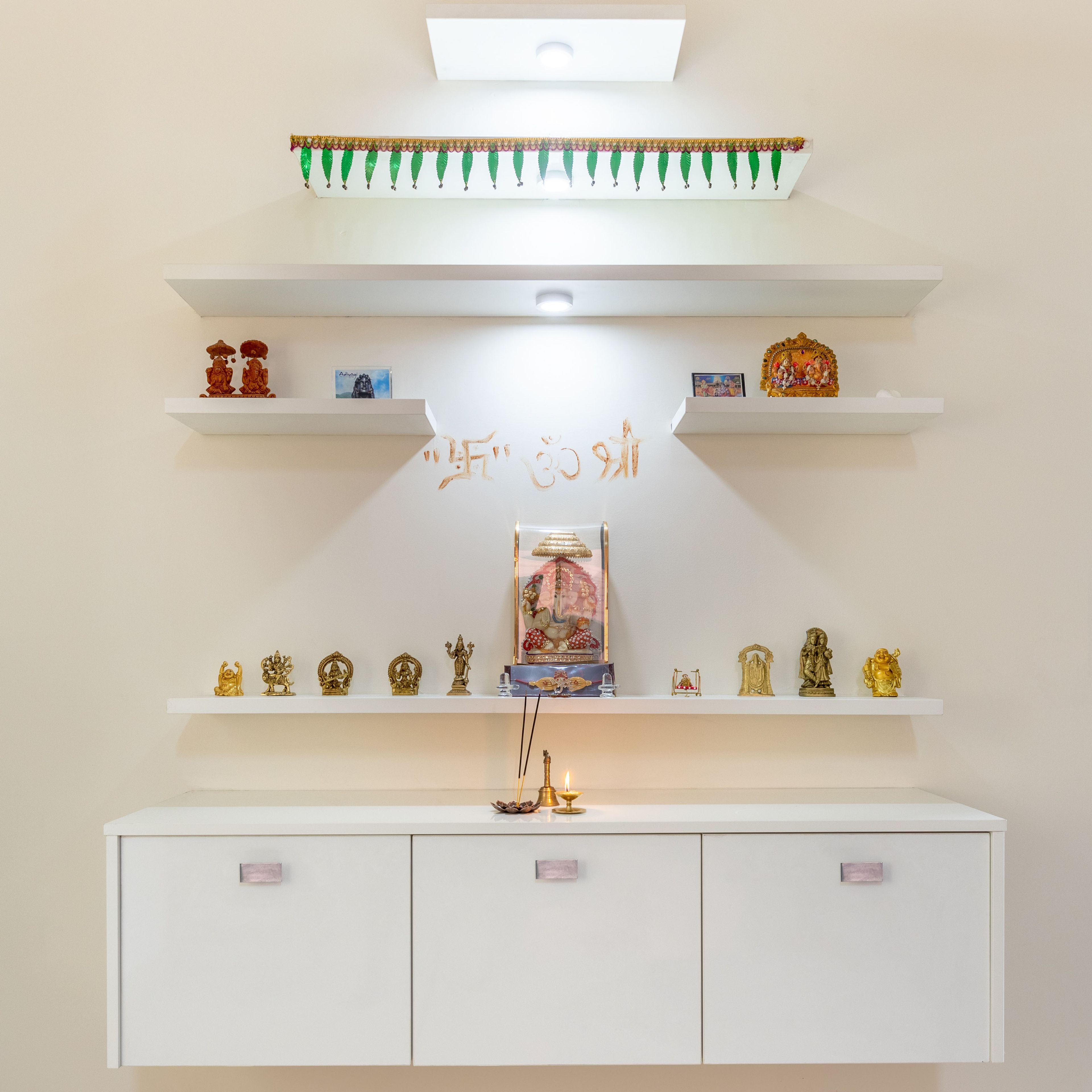 Modern Frosty White Mandir Unit With Floating Unit