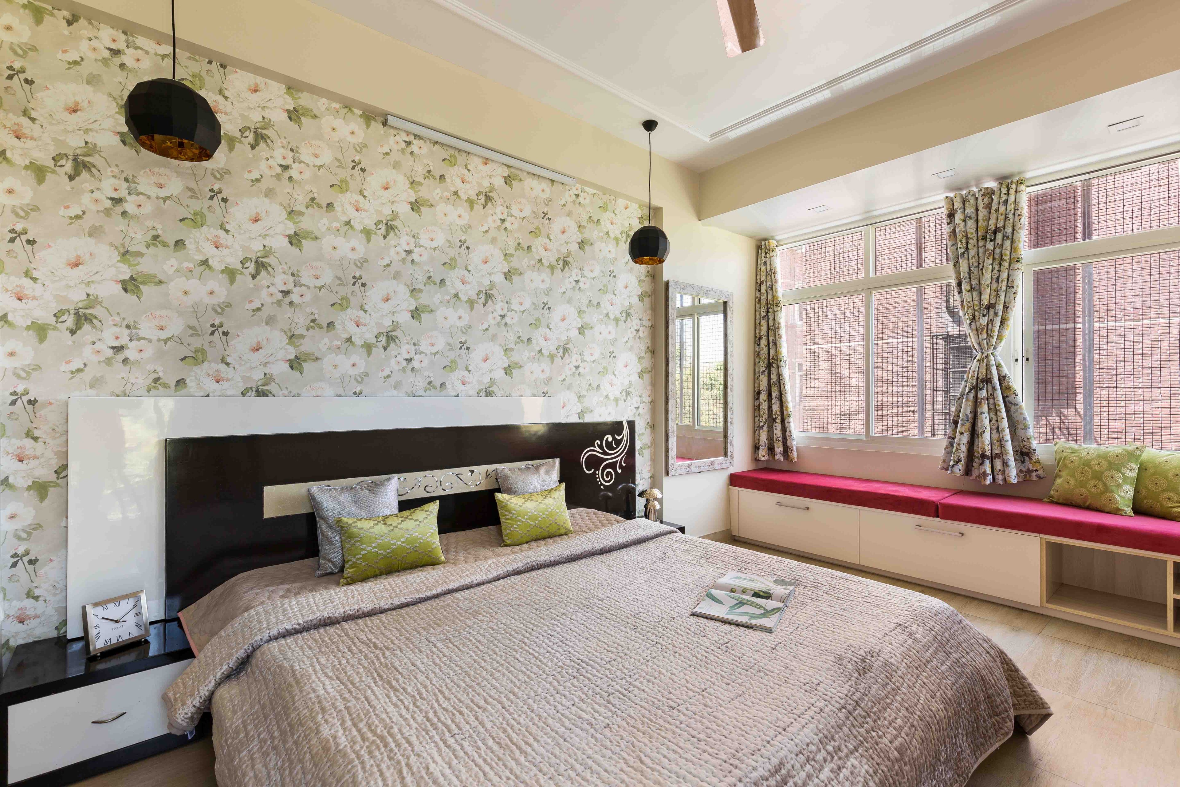 Floral Bedroom Wallpaper Design With Vintage Aesthetics - Livspace