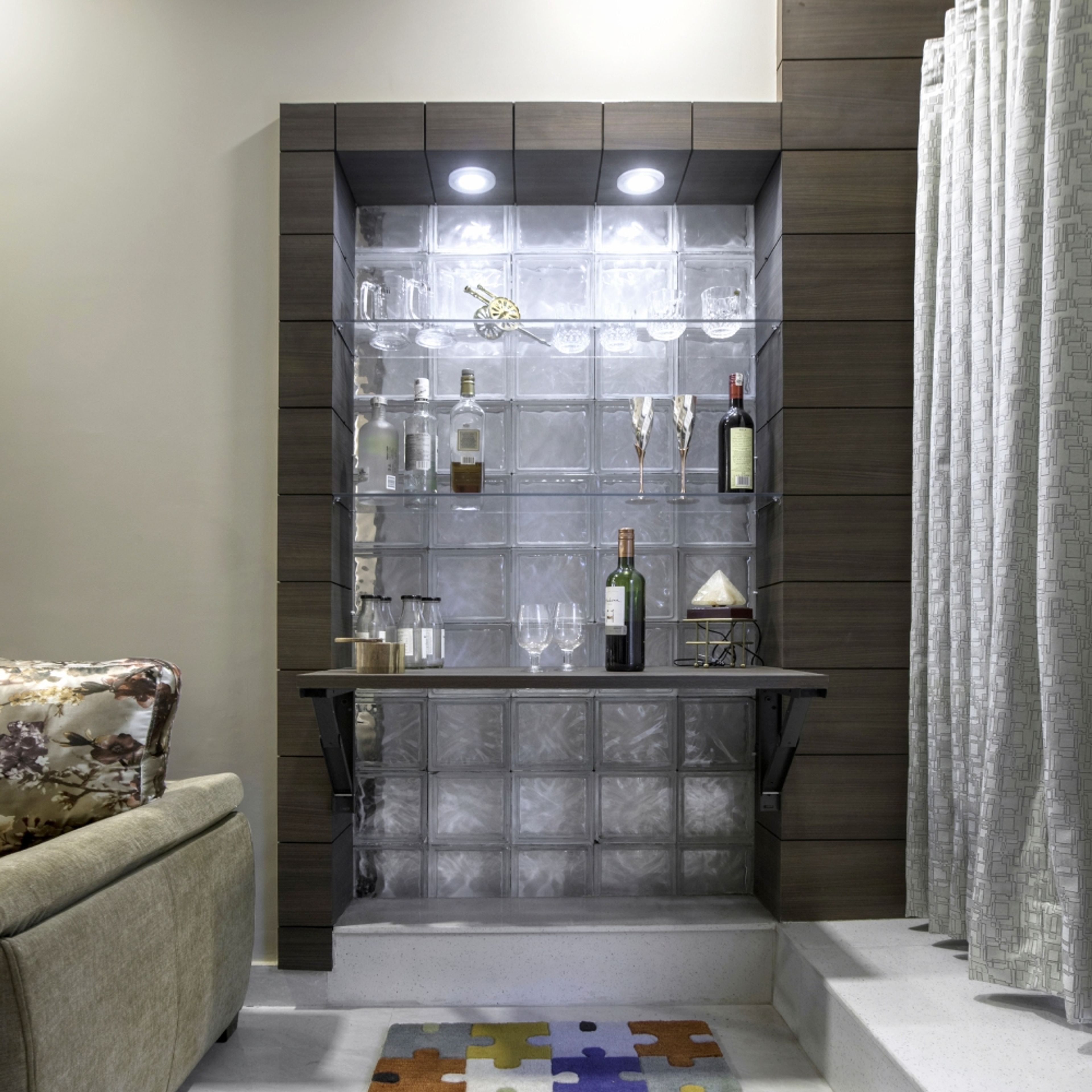 Modern Home Bar Unit Design with Open Glass Racks