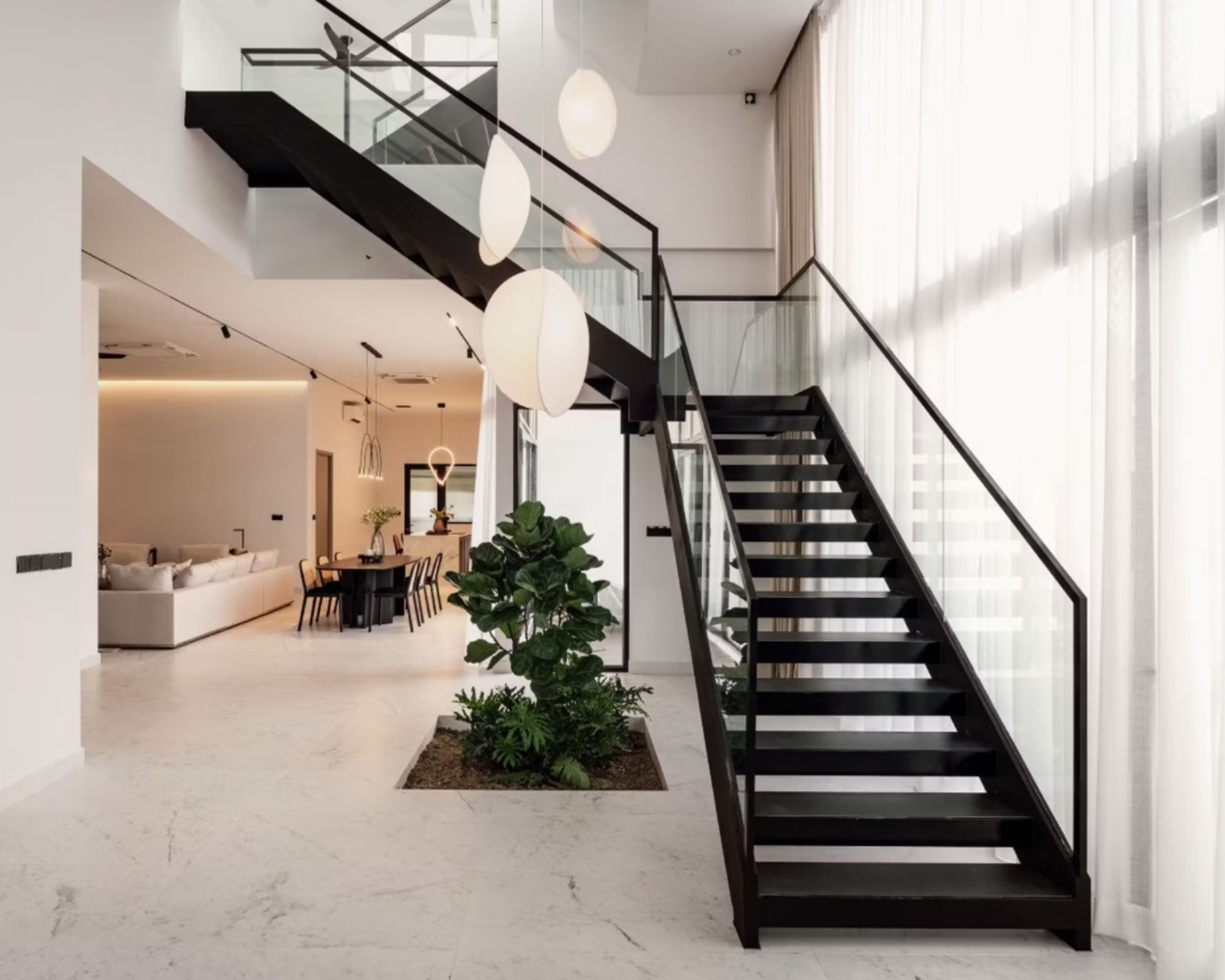 Stylish Modern Floating Winder Staircase Design in Wood and Glass