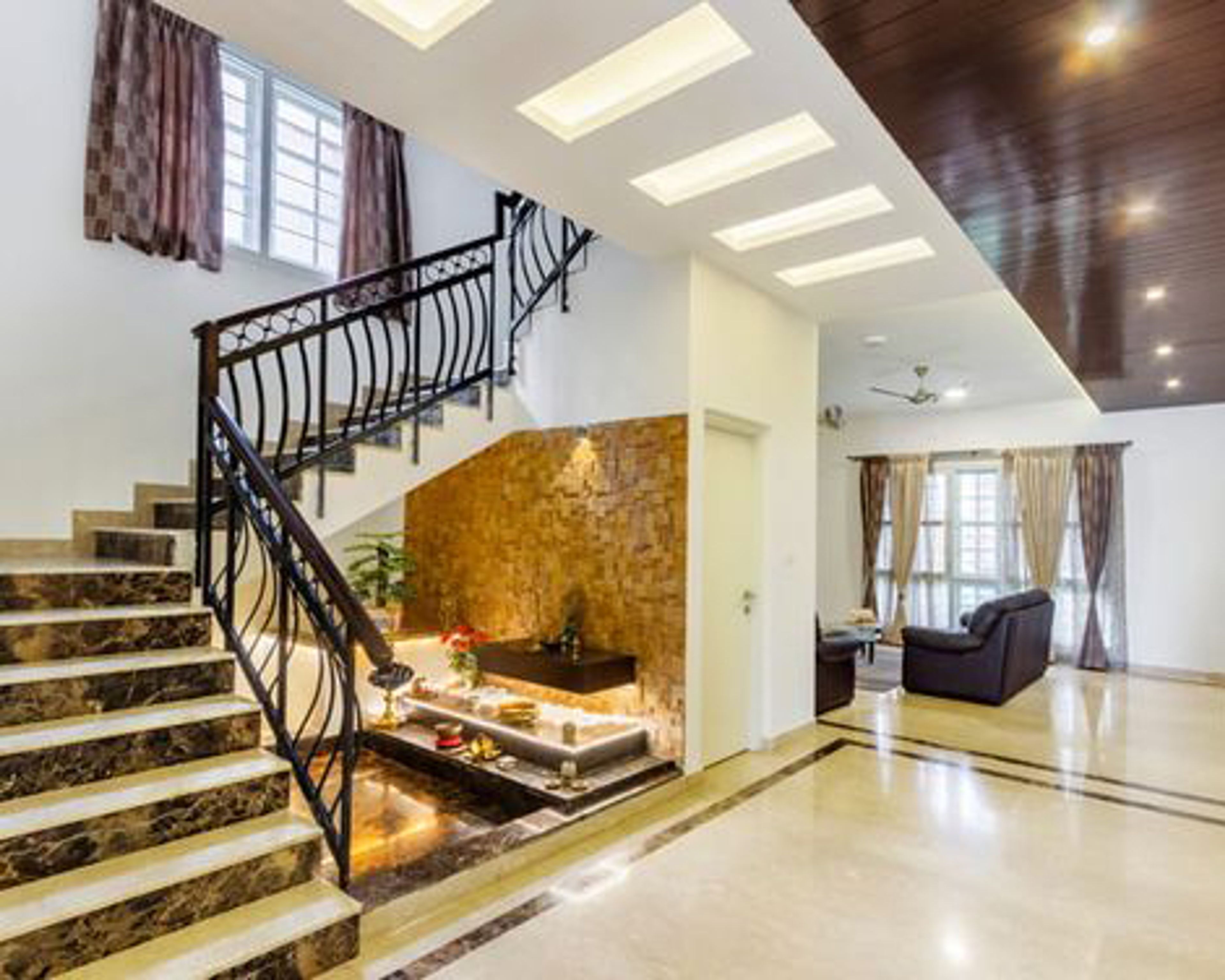 Contemporary Winder Staircase Design Crafted from Ceramic and Metal