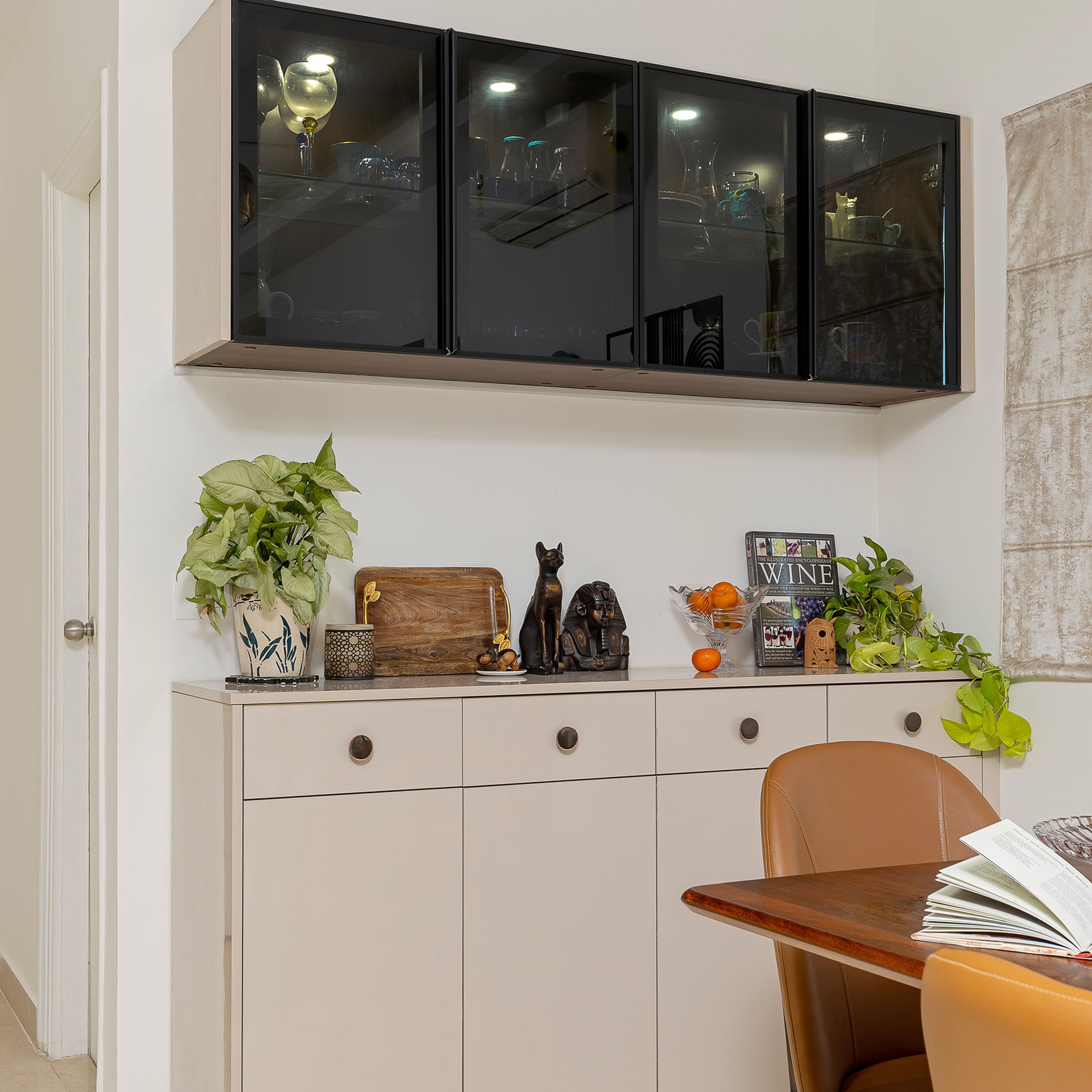 Modern Cream Crockery Unit Design with Glass-door Cabinets and Upper Display Cabinets
