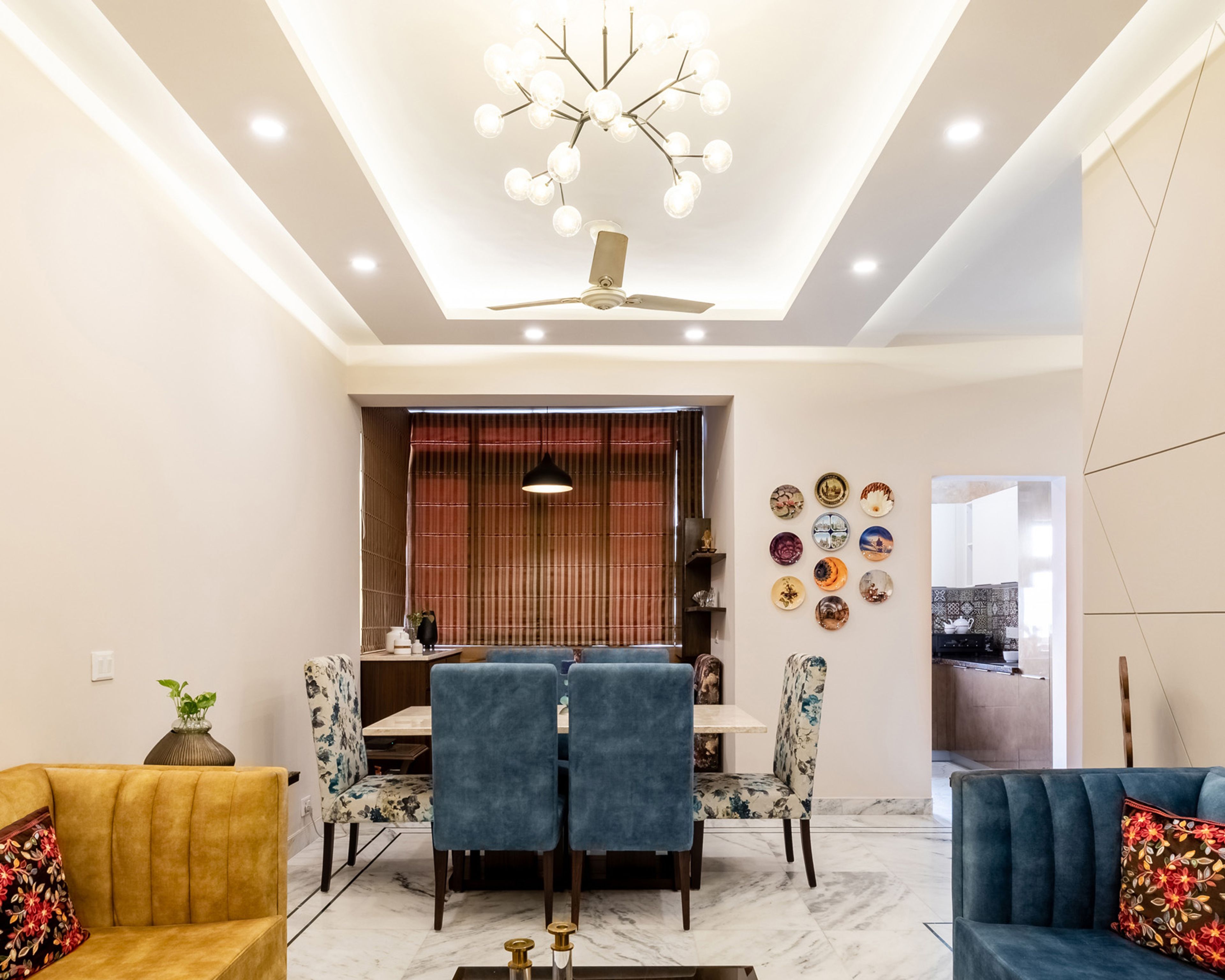 Modern Dining Room - Livspace