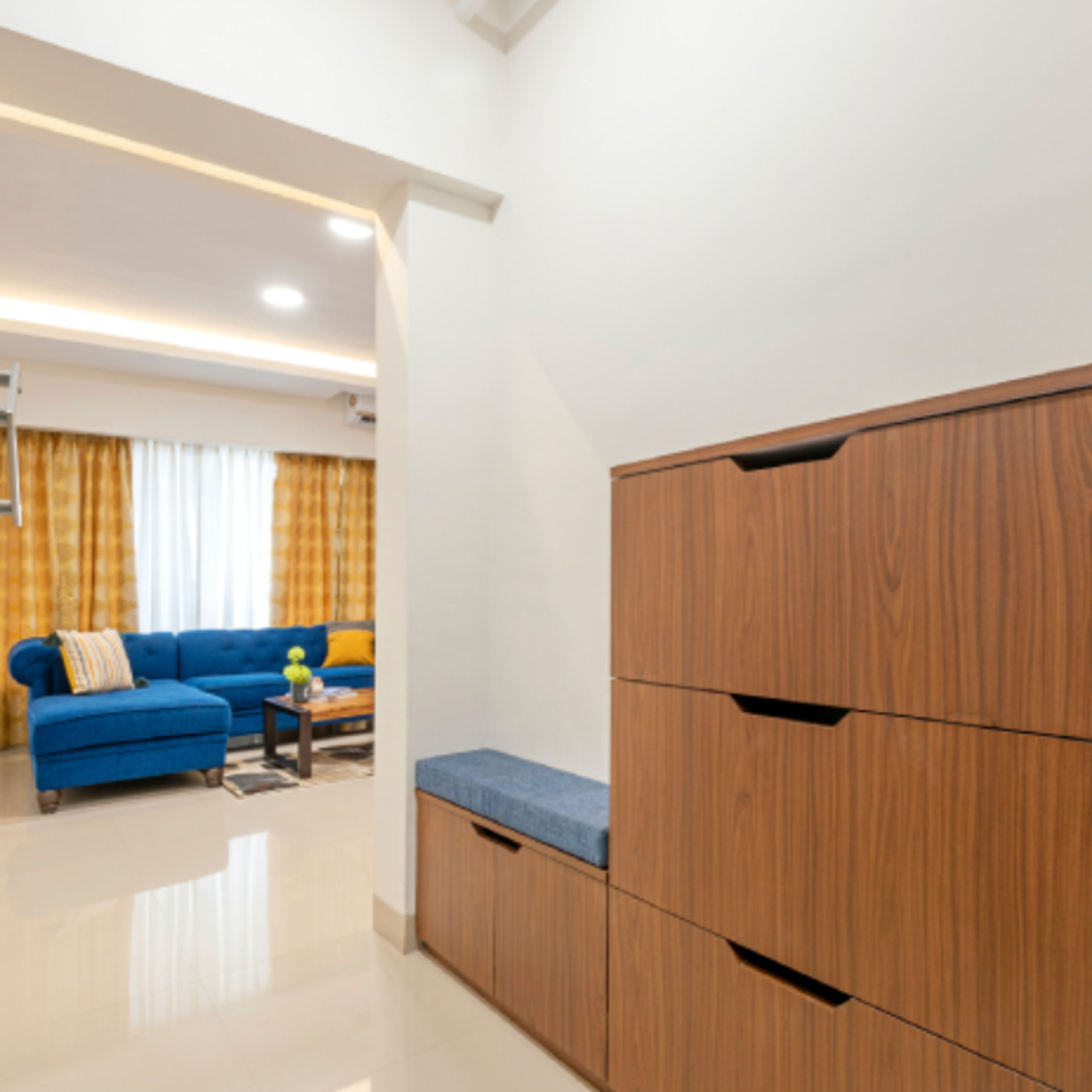 Industrial Foyer Design With Grey Wallpaper