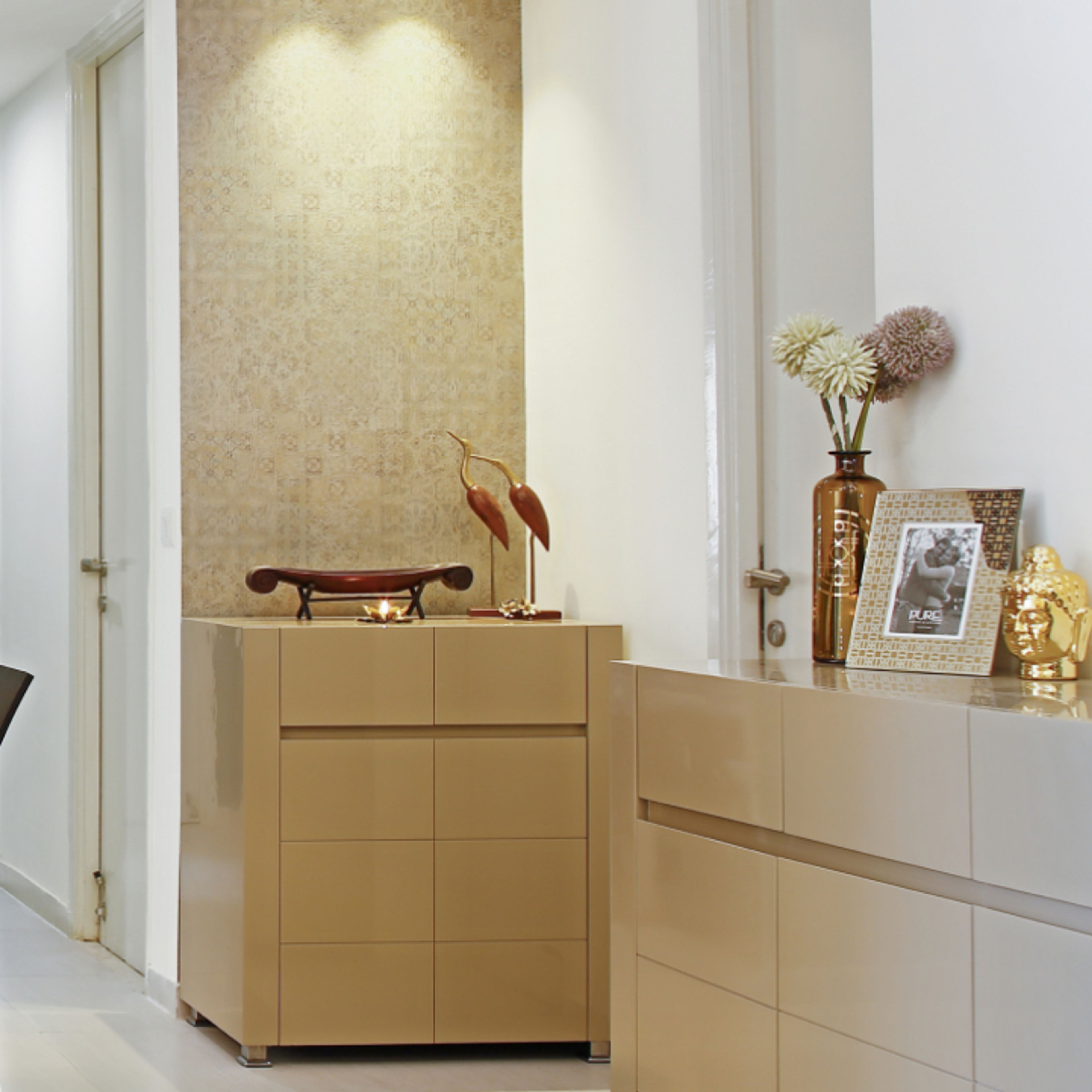 Modern Light Beige Foyer Design With A Glossy Finish
