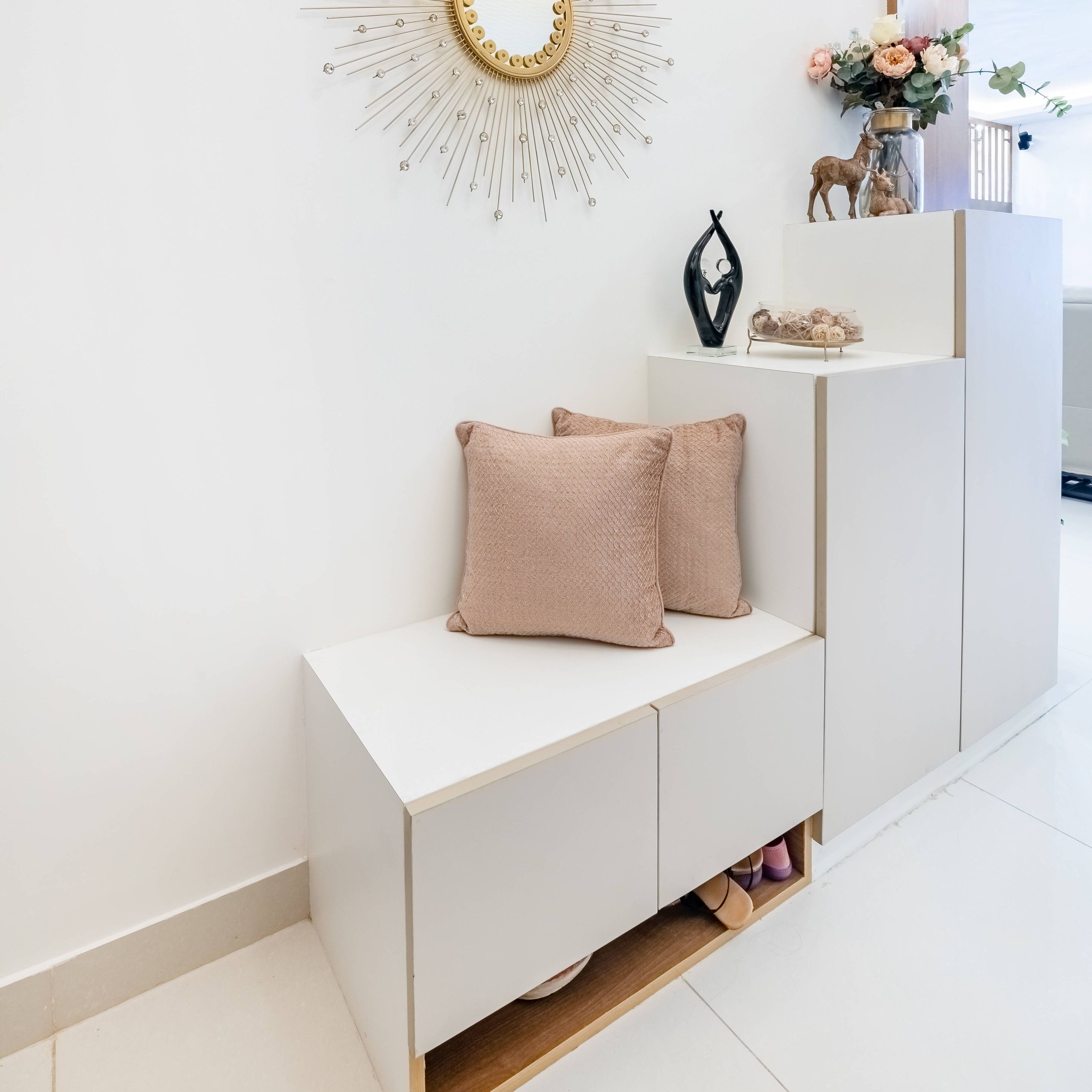 Contemporary Foyer Design In White With Floor-Mounted Storage