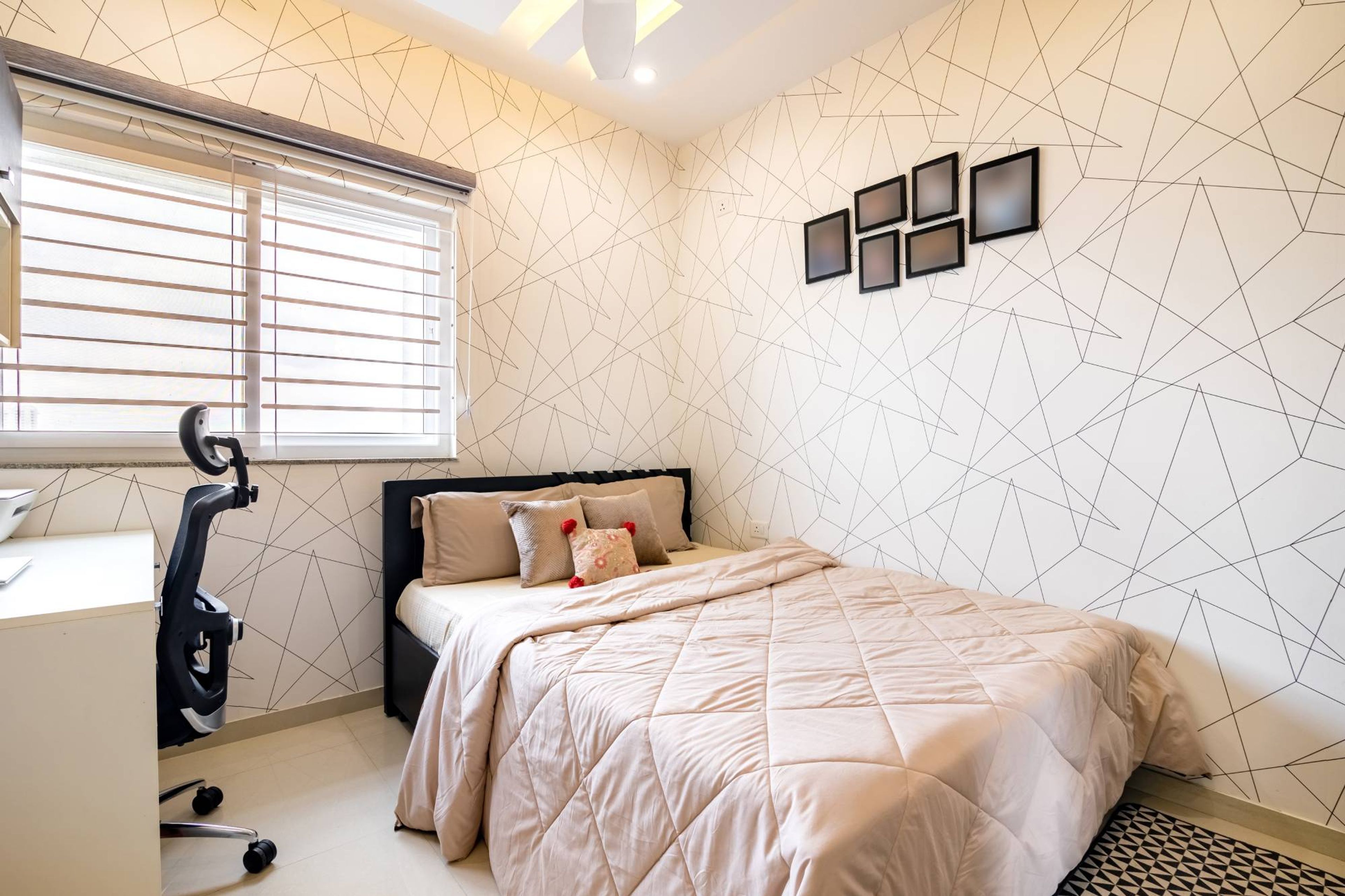 Modern Guest Room Design With Beige Geometric Wallpaper