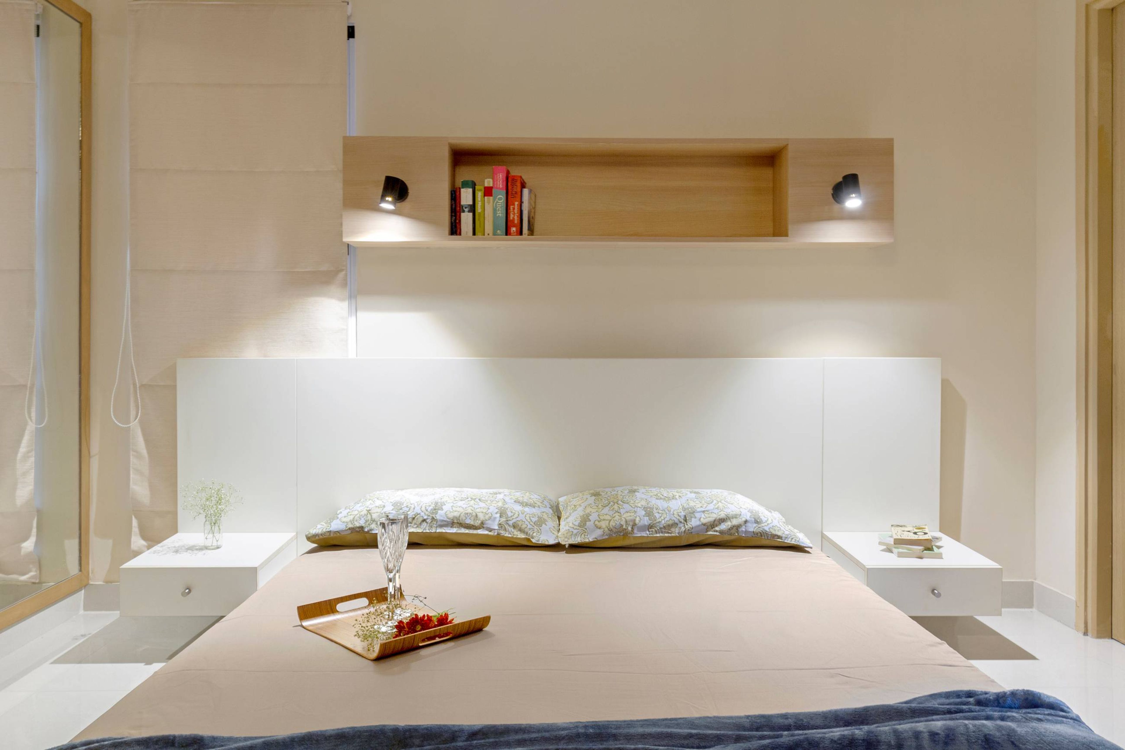 Modern Guest Room Design With Light Pink Accent Wall