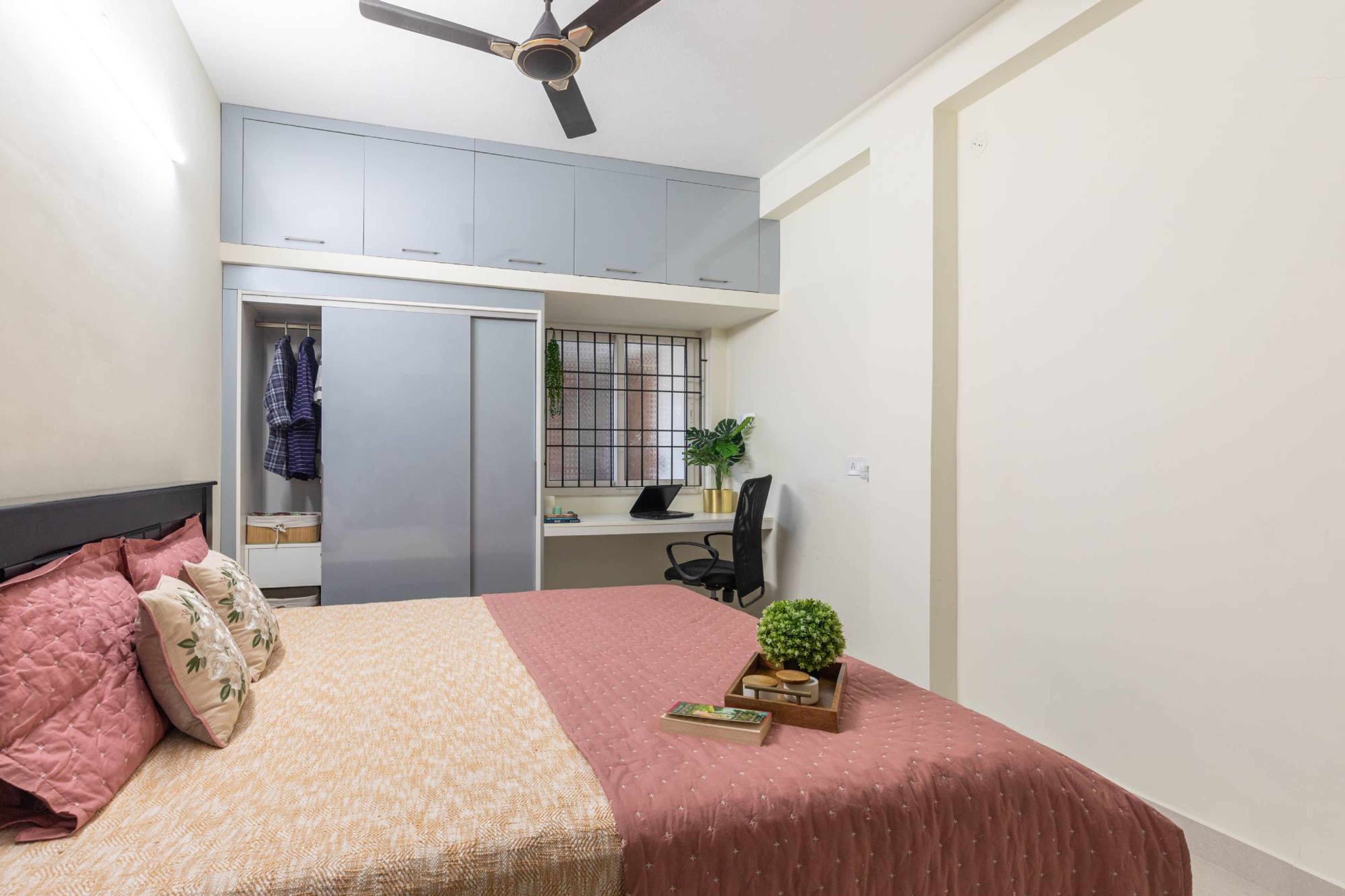 Modern Guest Bedroom Design With Glossy Grey Wardrobe