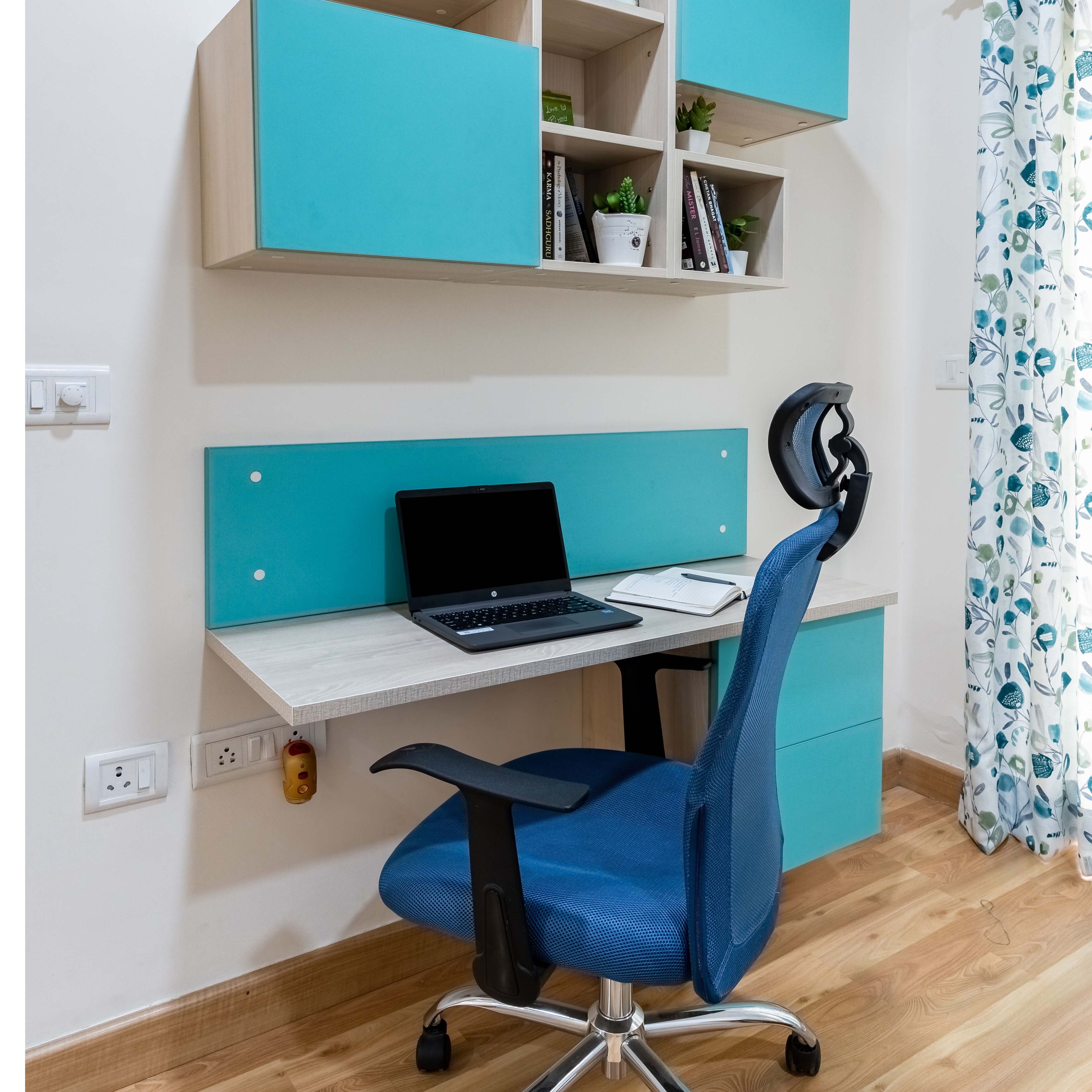 Modern Study Room Design With Open And Closed Storage