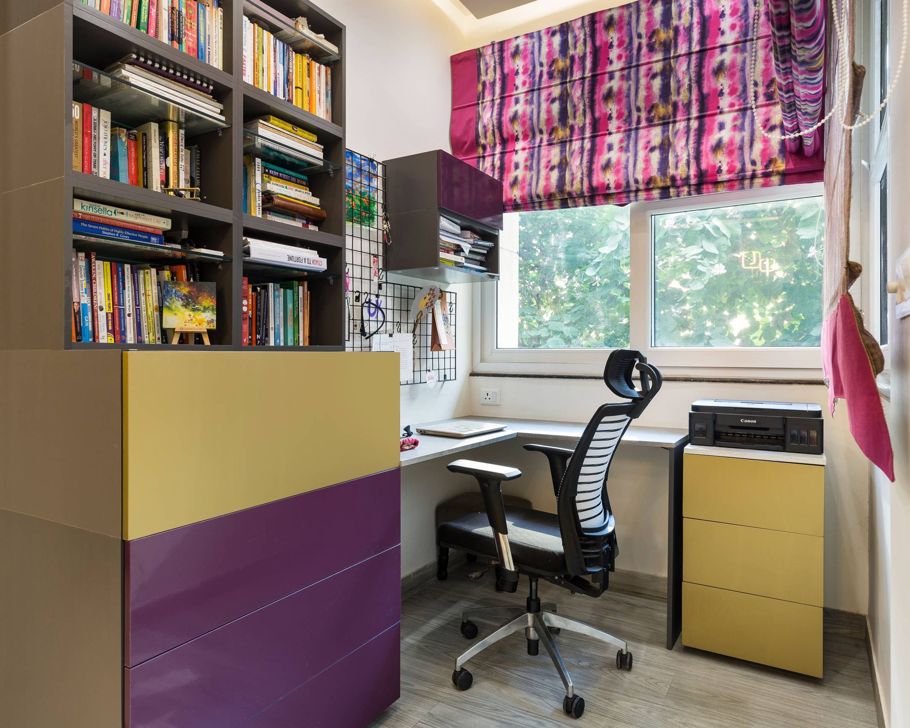 Contemporary Home Office Design With Spacious Shelves