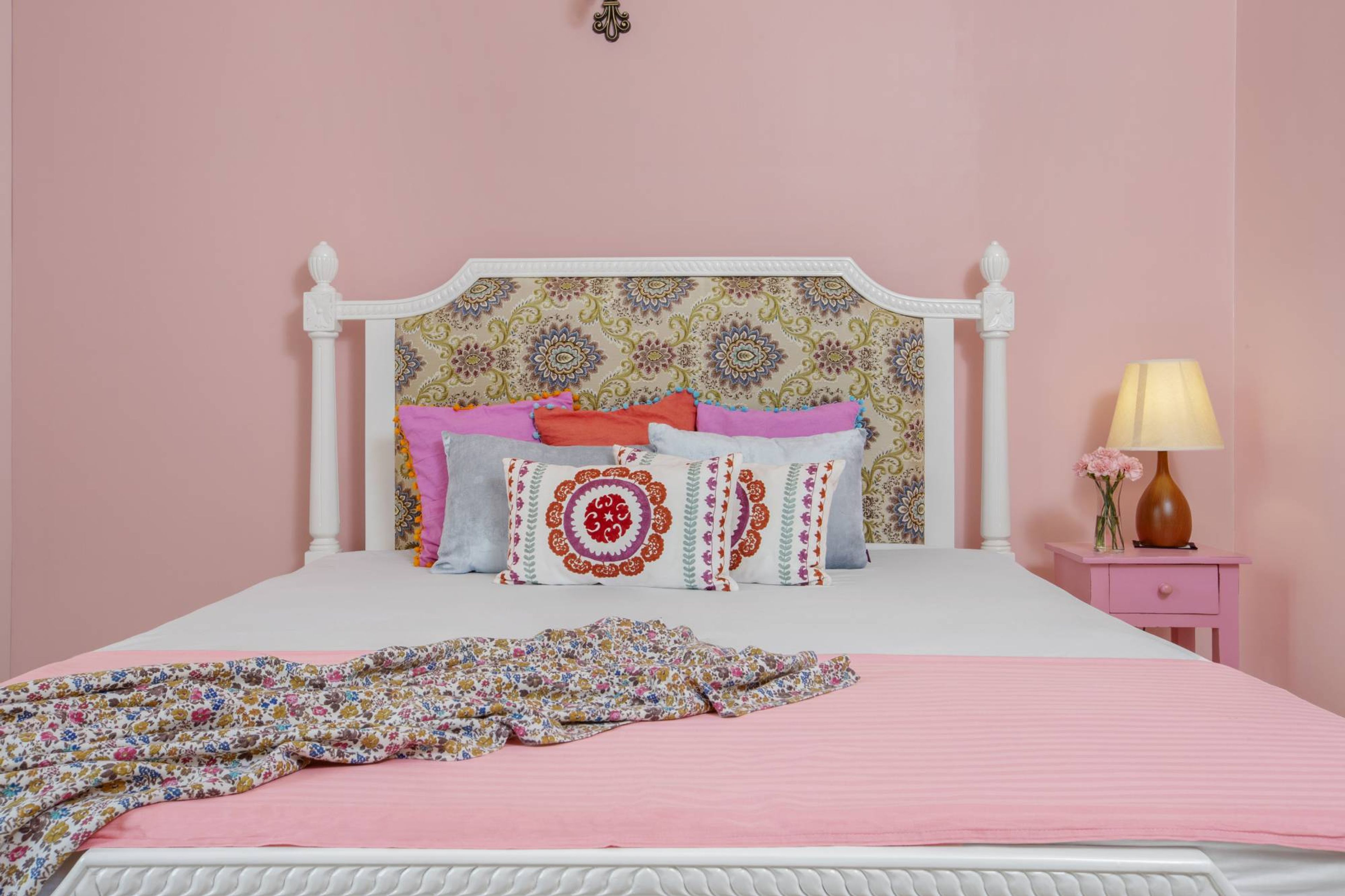 Modern Kids Room Design For Girls With Pastel Pink Wall Paint