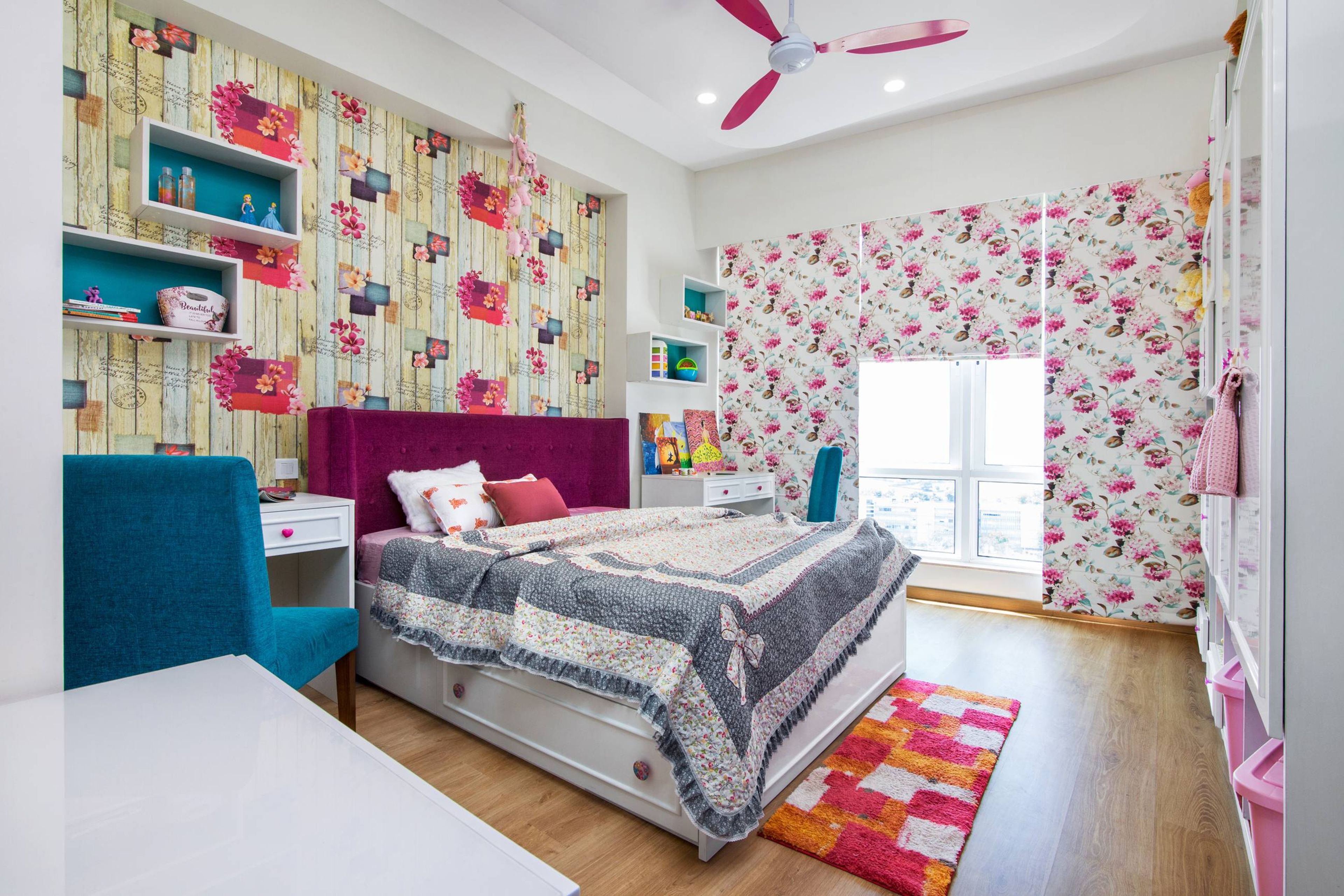Modern Kids' Bedroom Design With Colourful Wallpapers