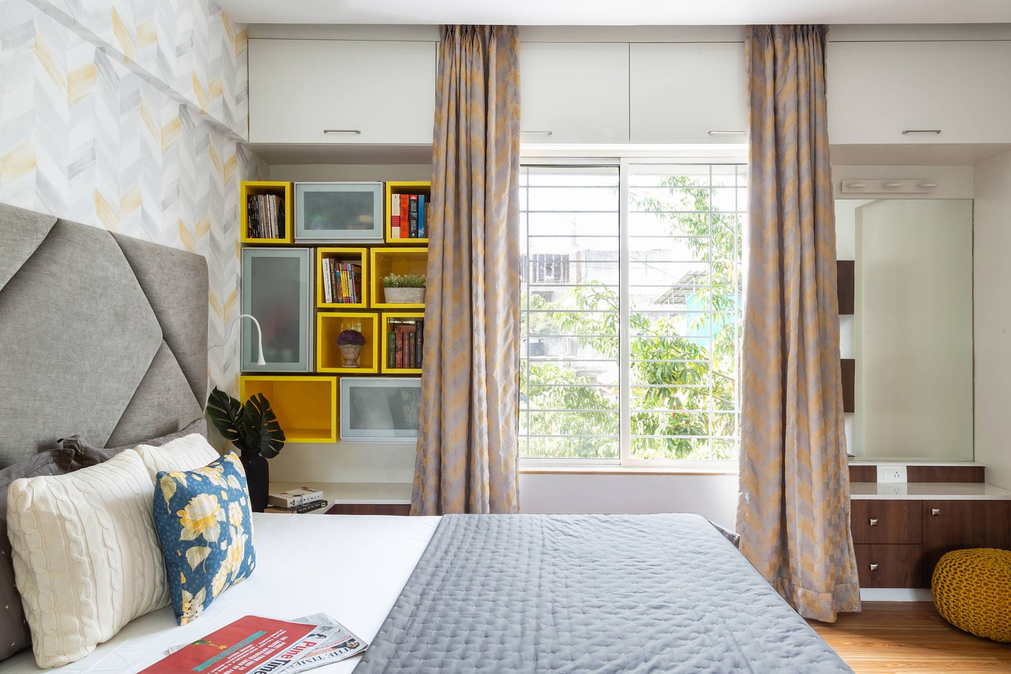 Modern Kids Room Design With Double Bed And Wall-Mounted Storage