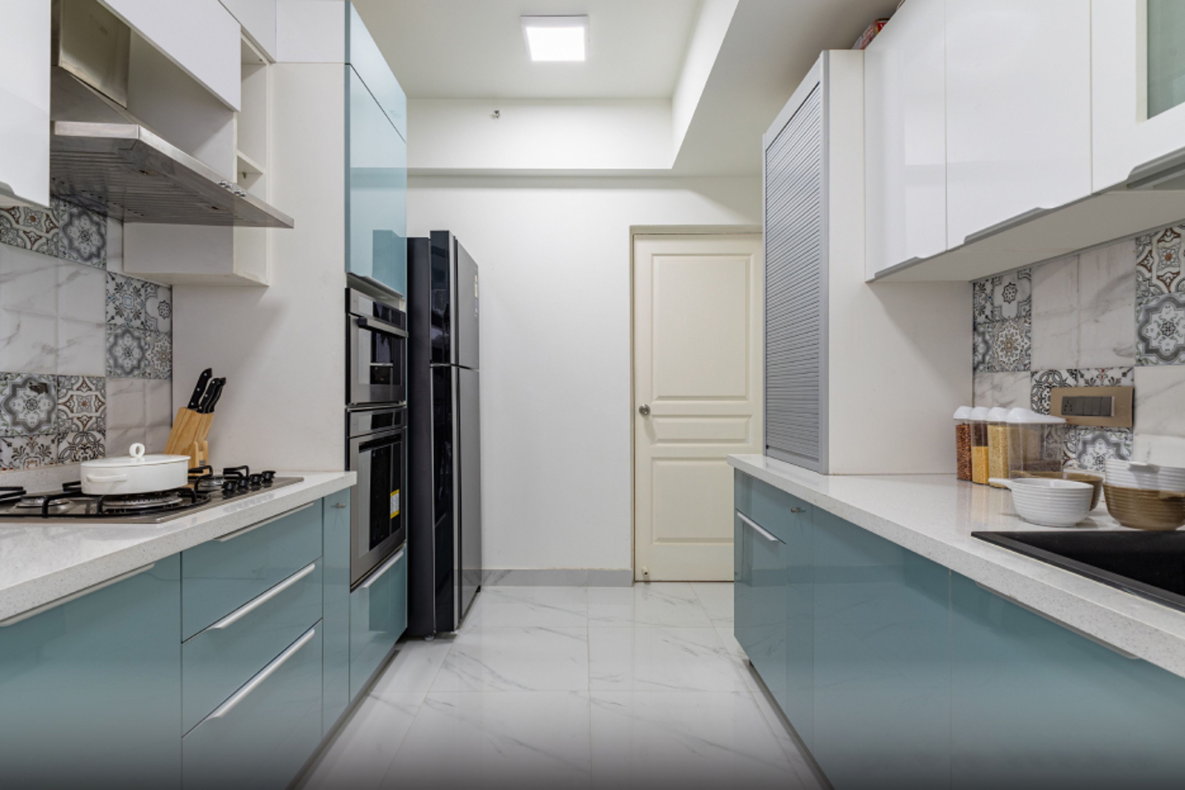 Modern Mpdular Parallel Kitchen Design With A Corian Countertop