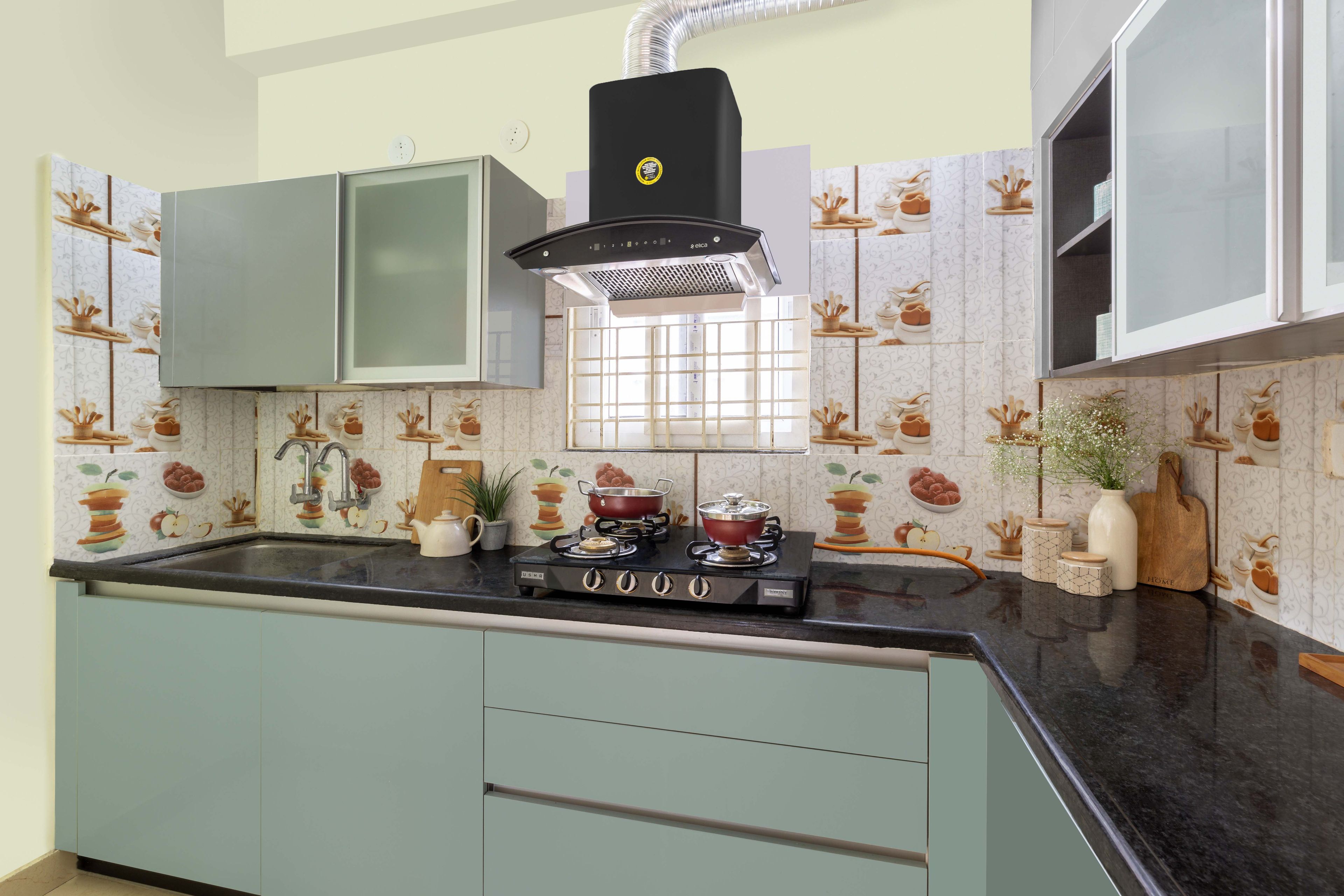 Modern L-Shaped Kitchen Design With A Granite Countertop