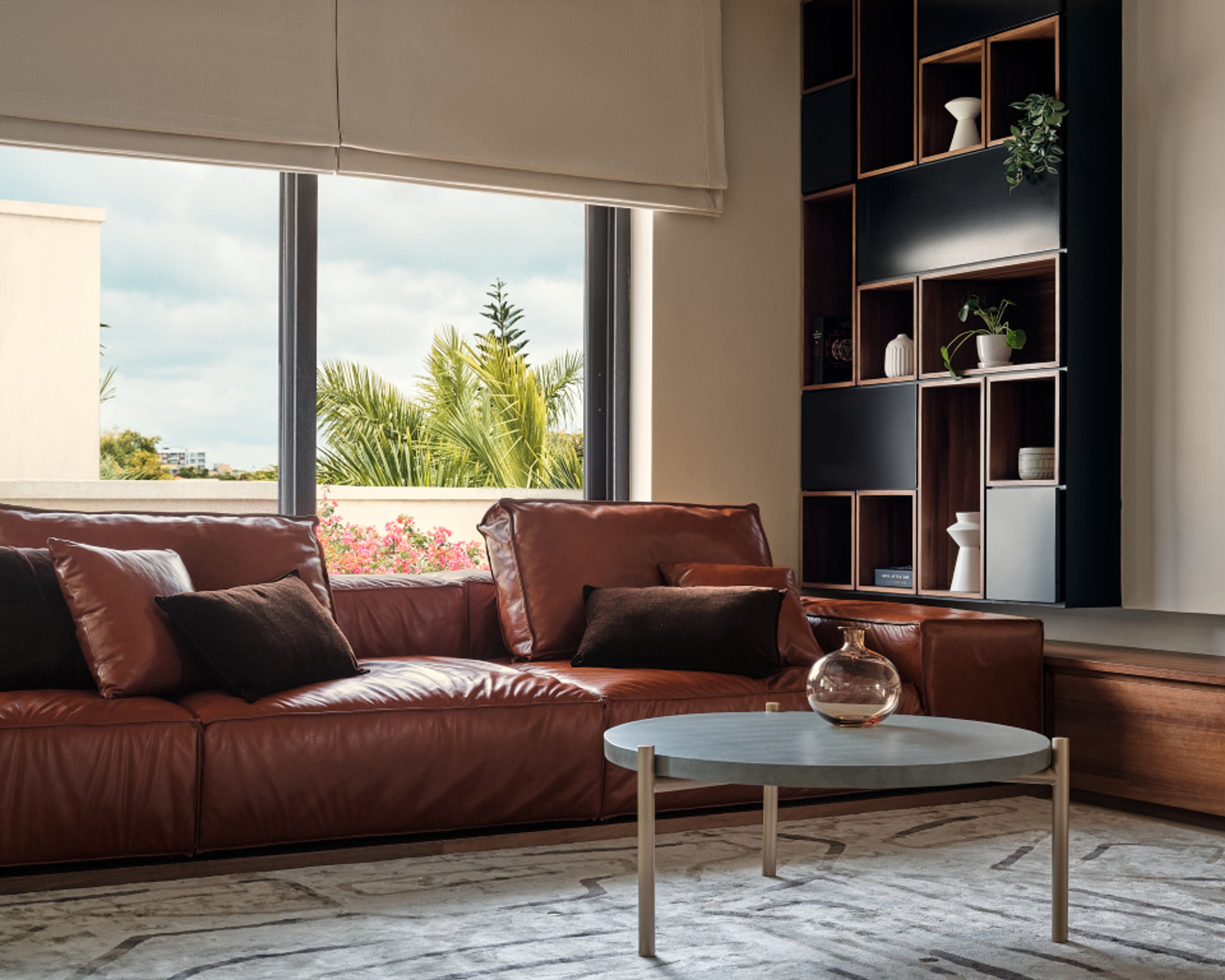 Contemporary Living Room Design With A 3-Seater Leather Fabric Sofa