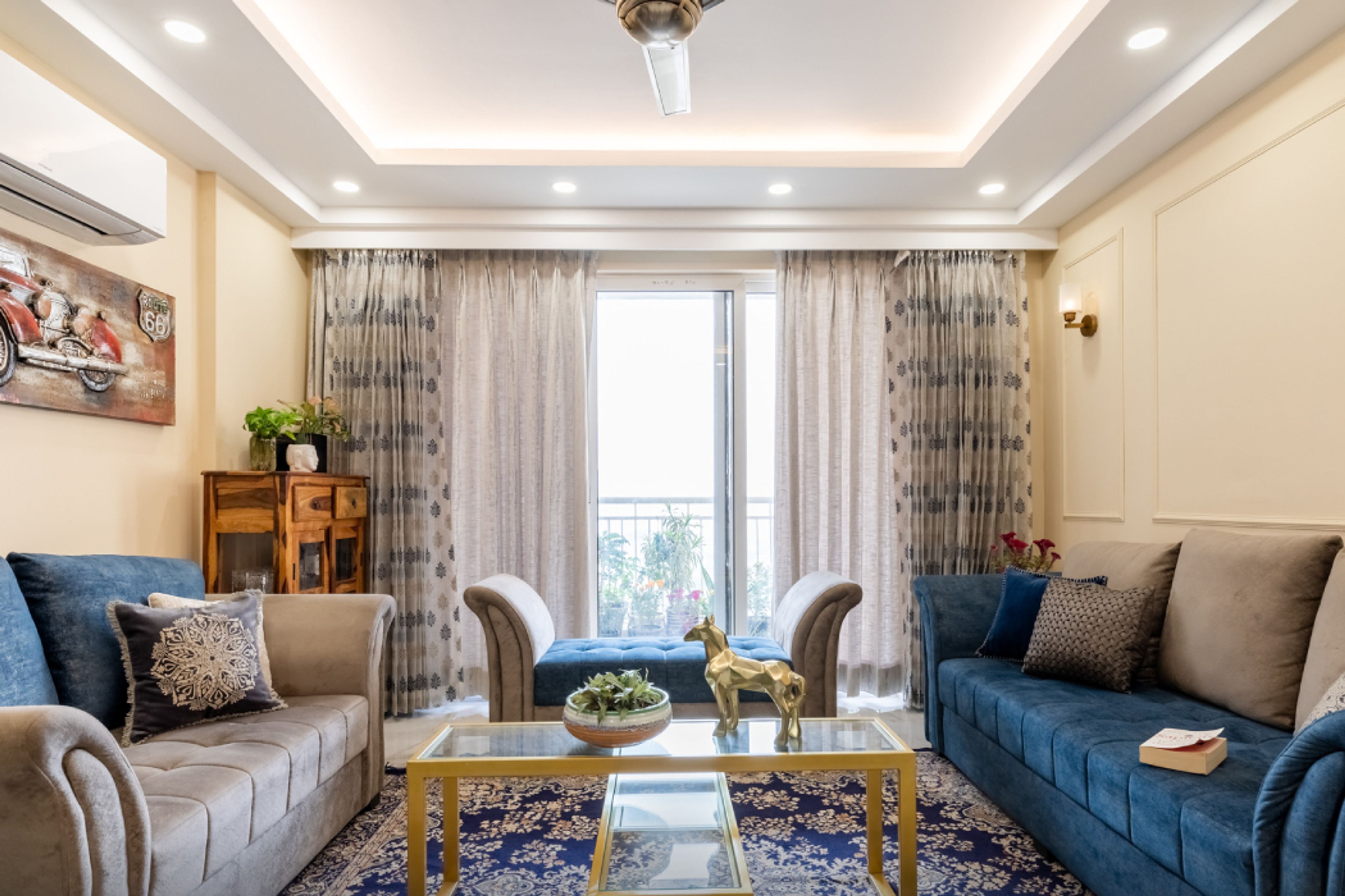 Classic Living Room Design With Two 3-Seater Sofas