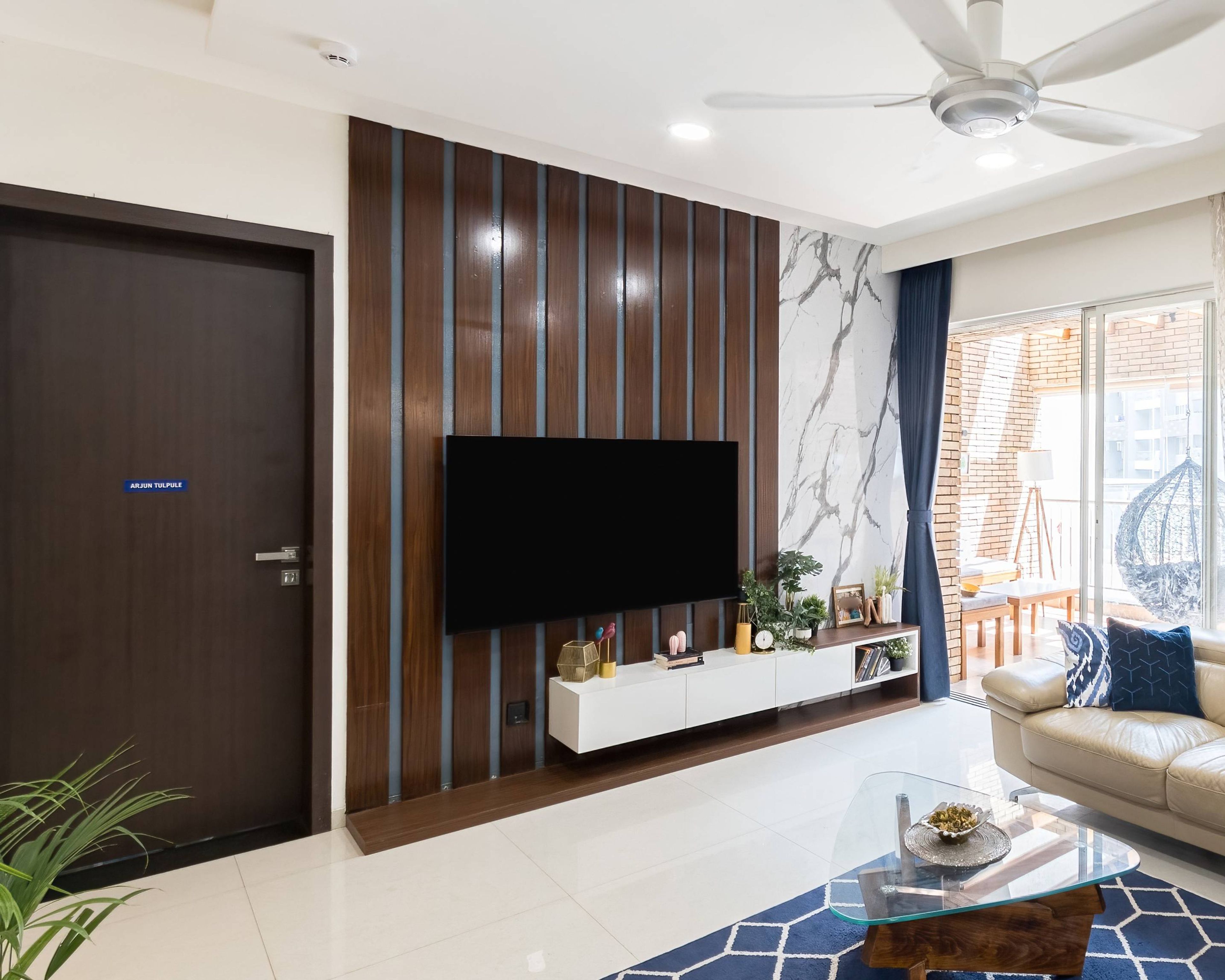 Contemporary TV Unit Design With Wooden Planks And White Marble