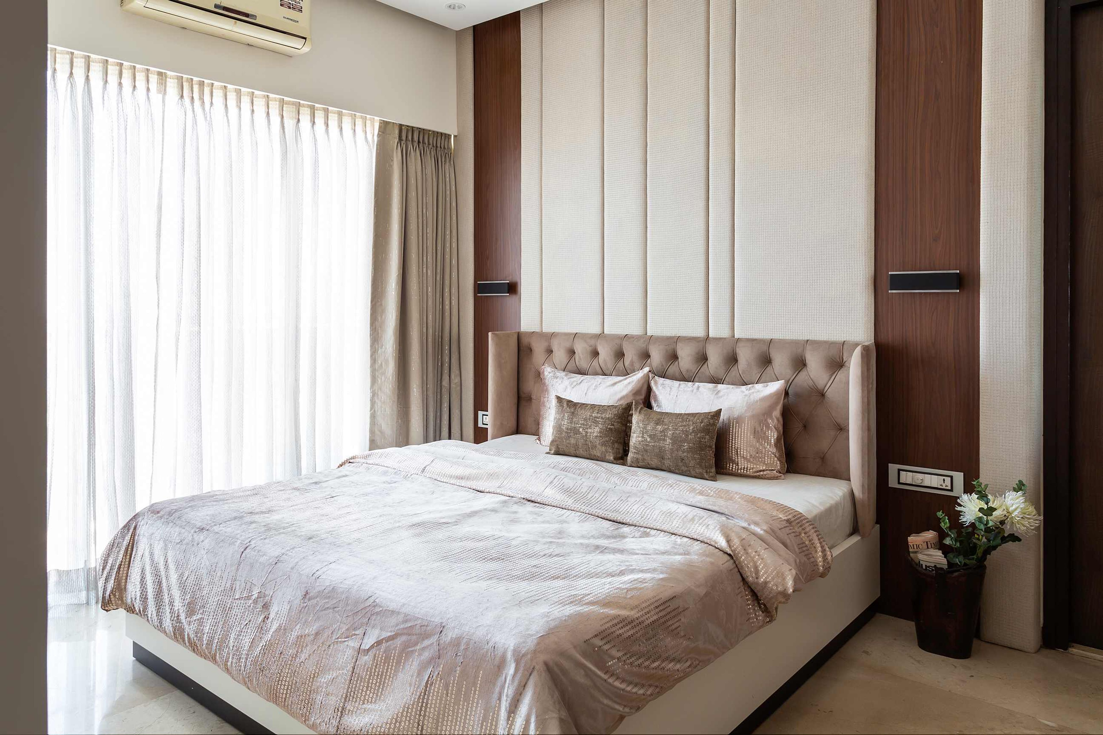 Cream And Brown Wall Design With Wood Panelling - Livspace