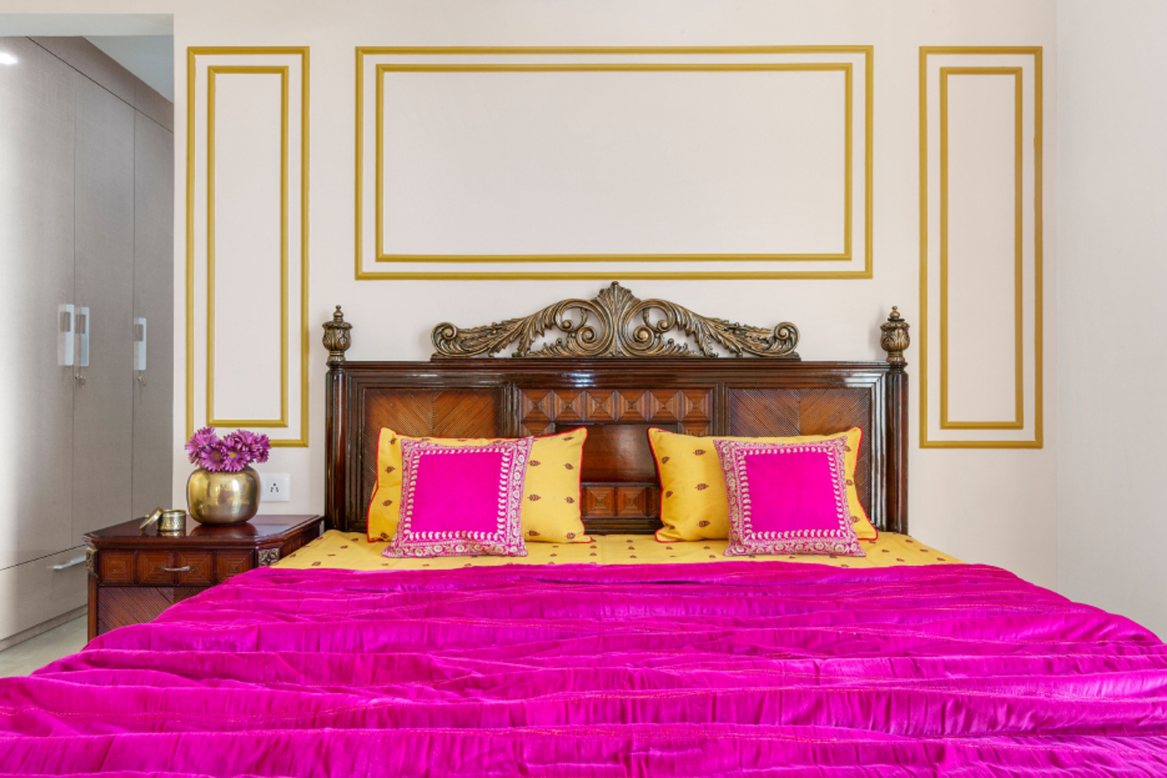 Classic Beige Bedroom Wall Paint Design