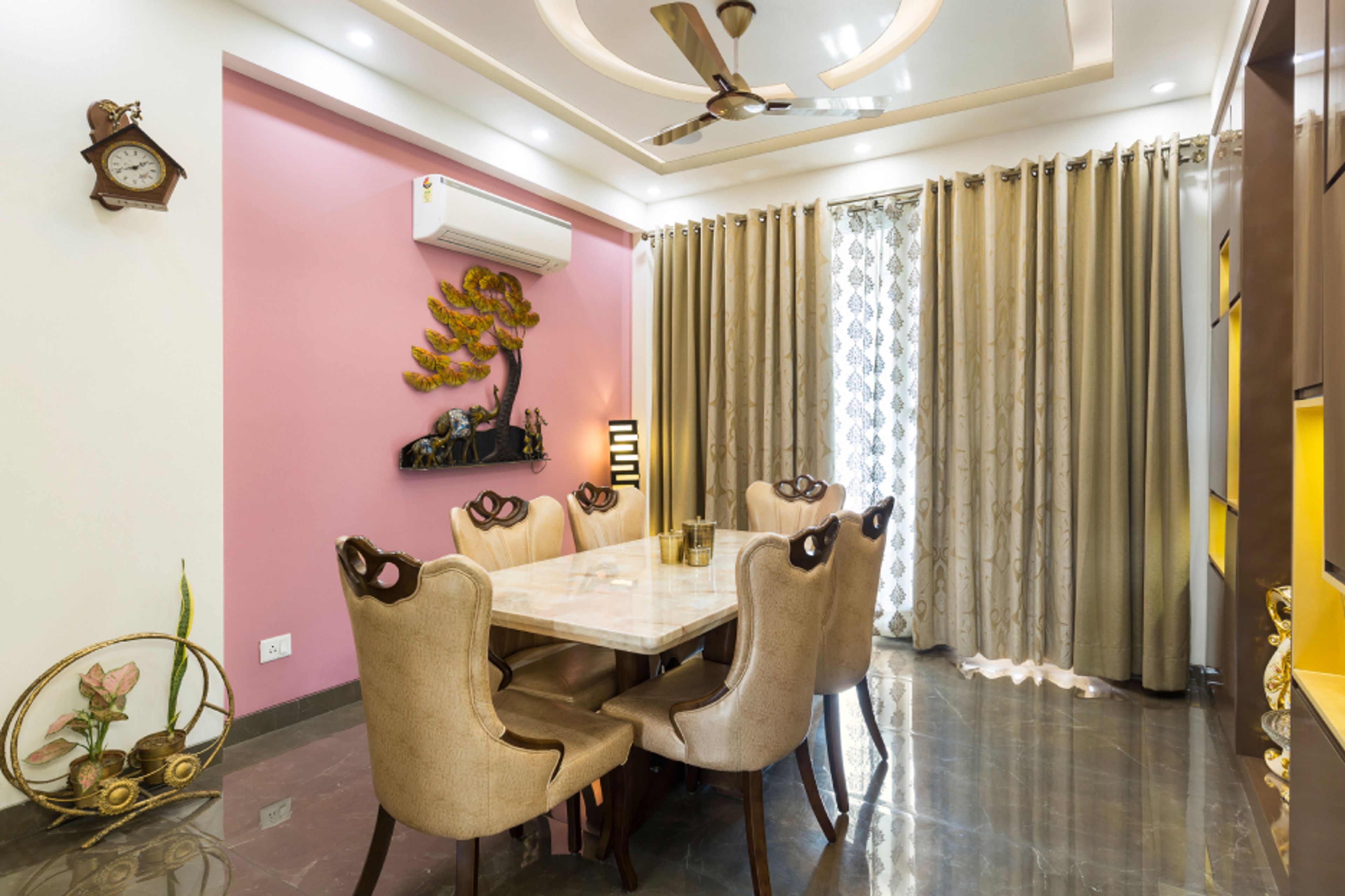 Classic Pink Wall Paint Design For Dining Rooms
