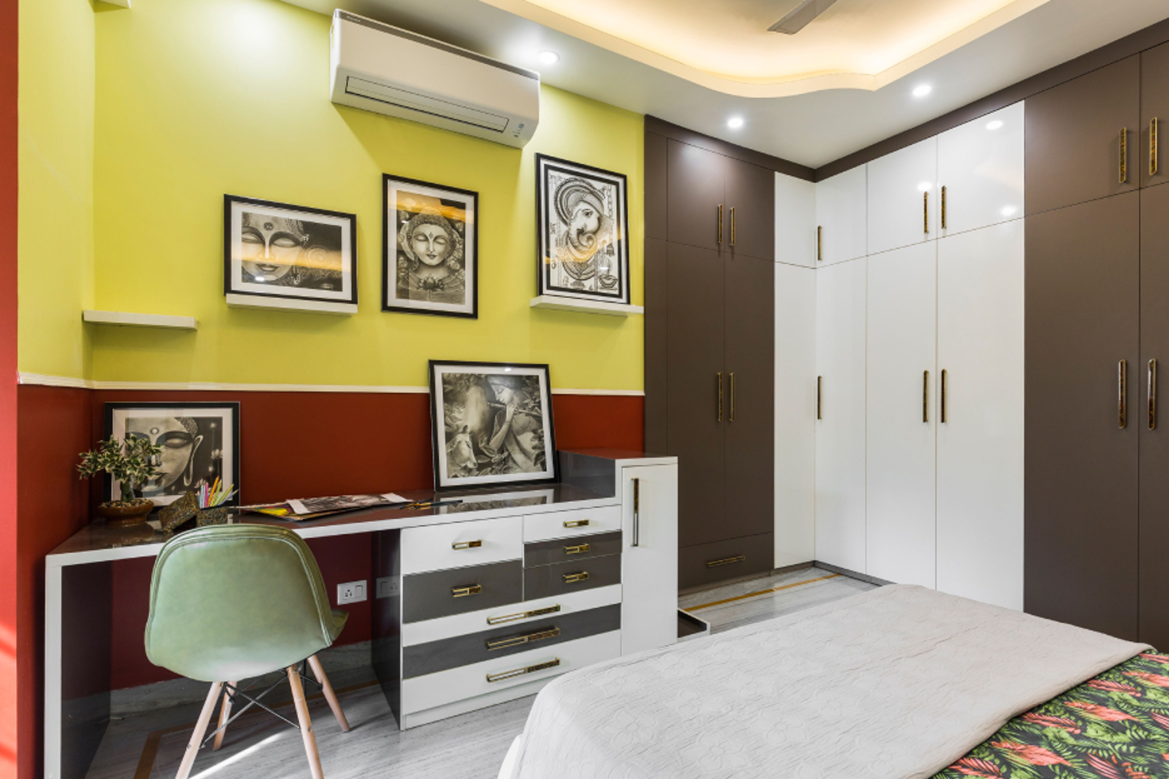 Classic Yellow And Red Wall Paint Design With Wall Frames