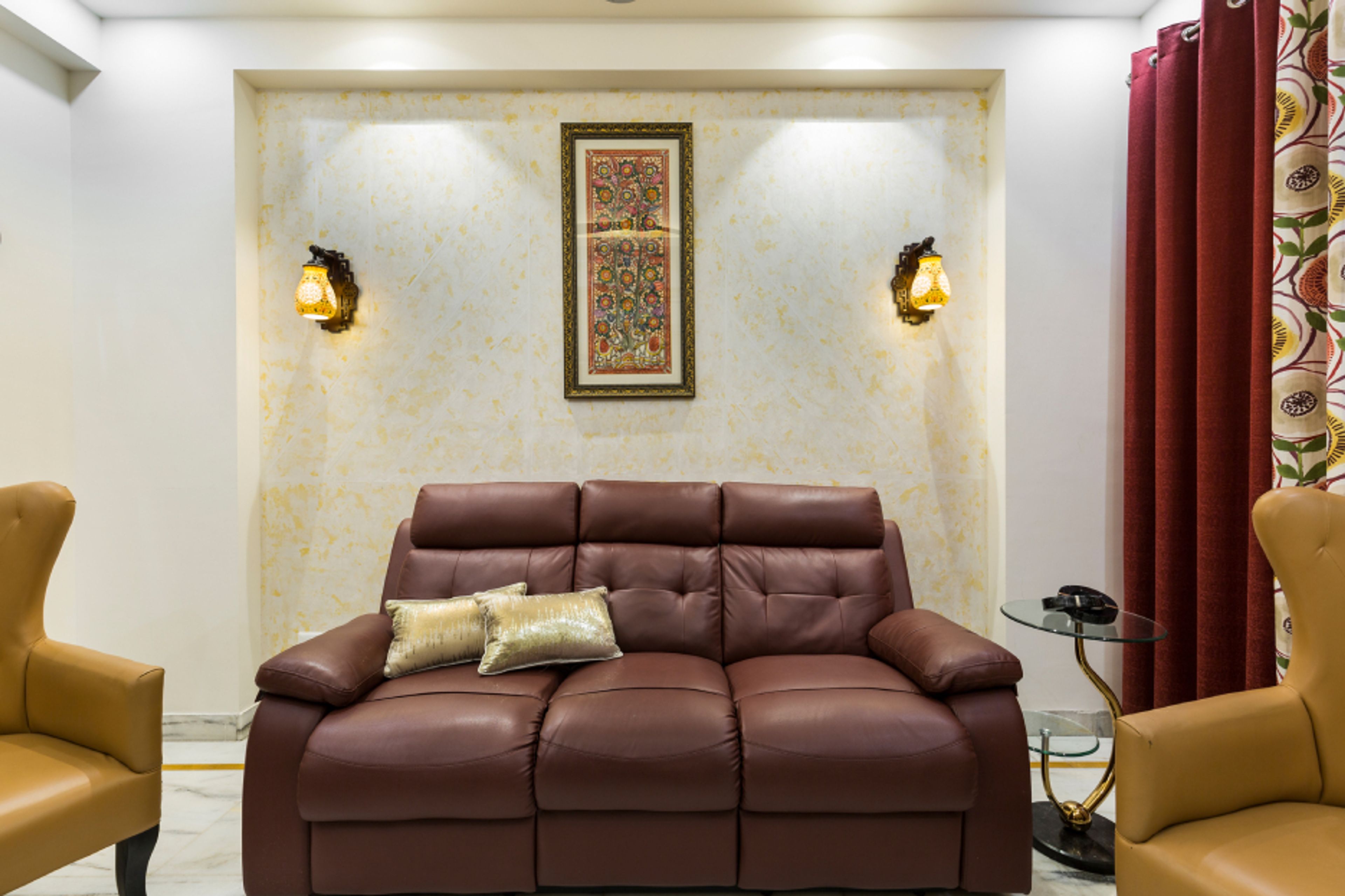 Classic Dual-Tone Wall Paint Design With A Textured Finish